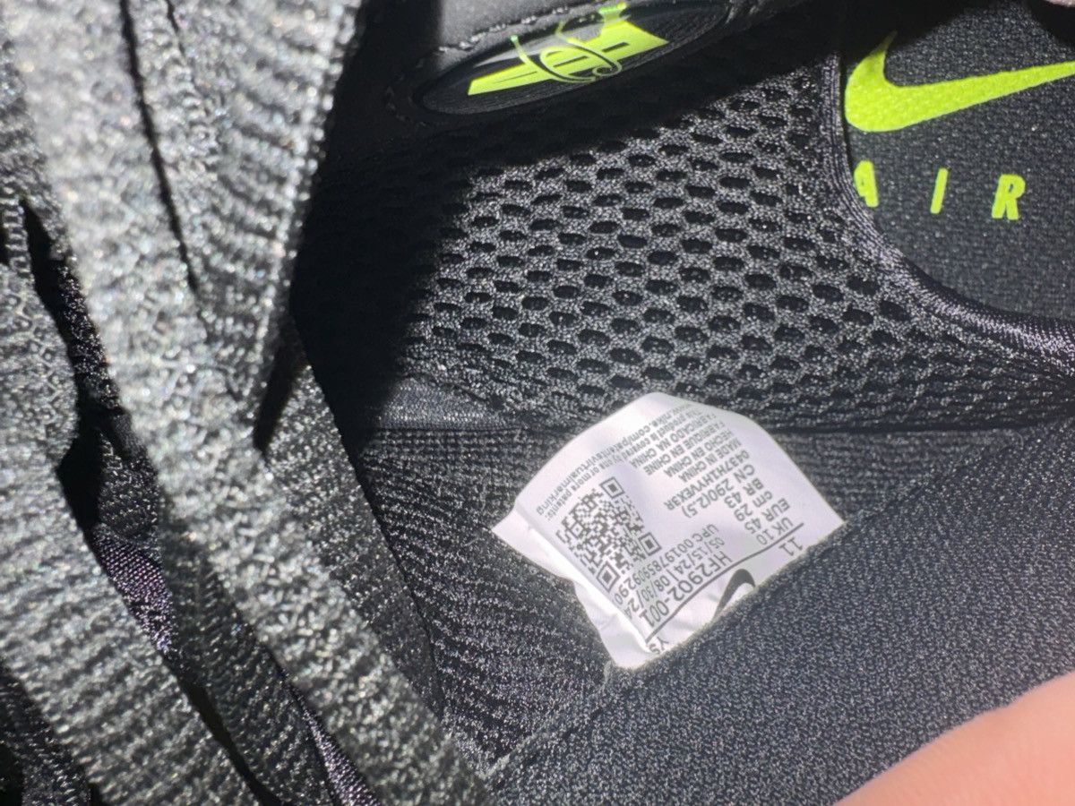 Nike × Vintage Black/volt foamposite Size US 11 / EU 44 - 6 Thumbnail