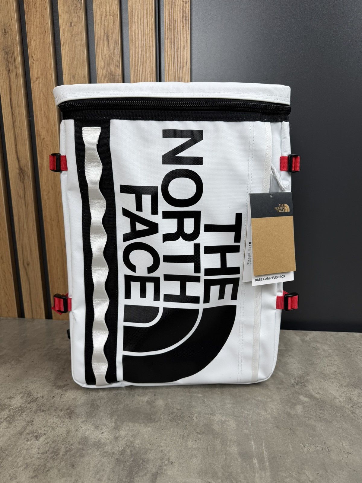The North Face The North Face Base Camp Fuse Box White / TNF Black Size ONE SIZE - 1 Thumbnail