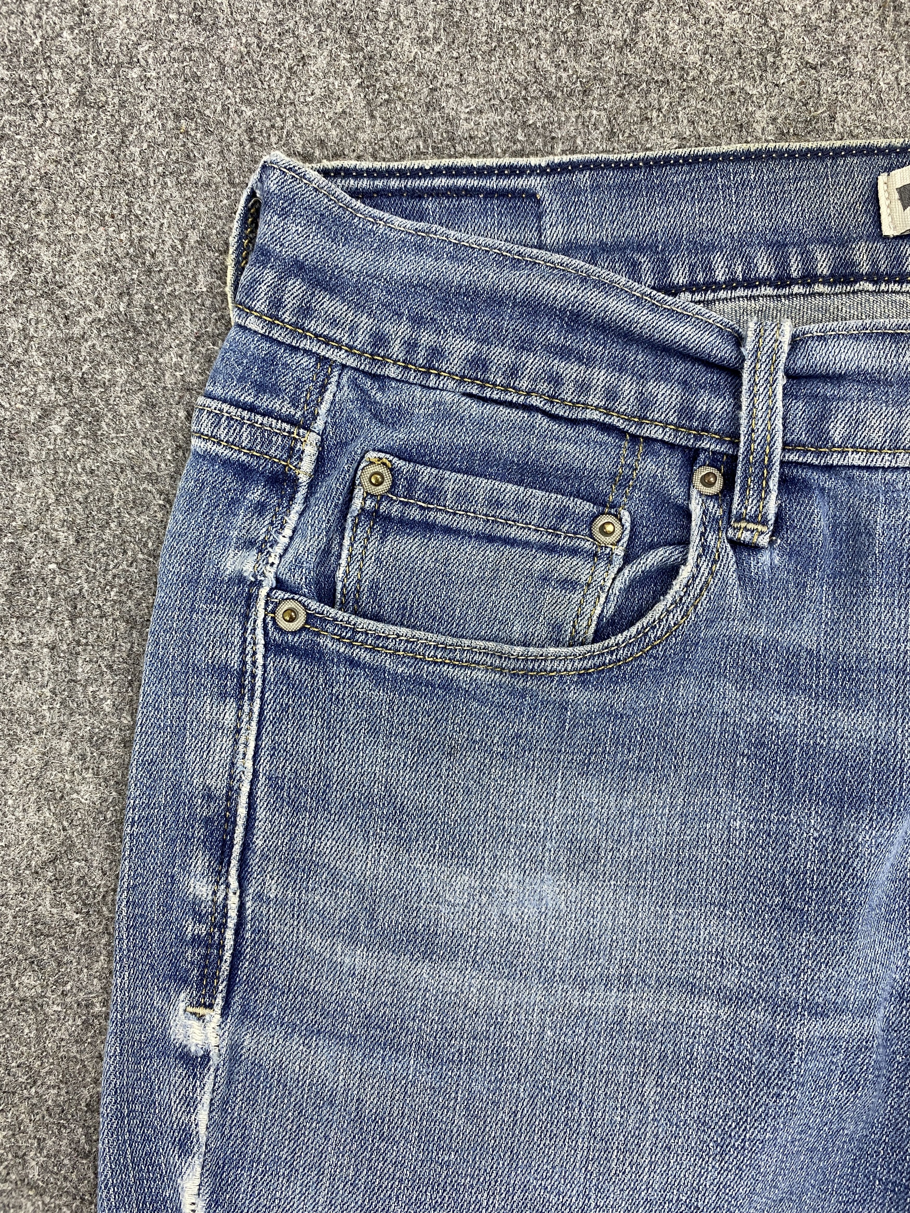 Levi's Vintage Levis 515 Flared Bootcut Faded Blue Jeans S0042 Size 30" / US 8 / IT 44 - 11 Thumbnail