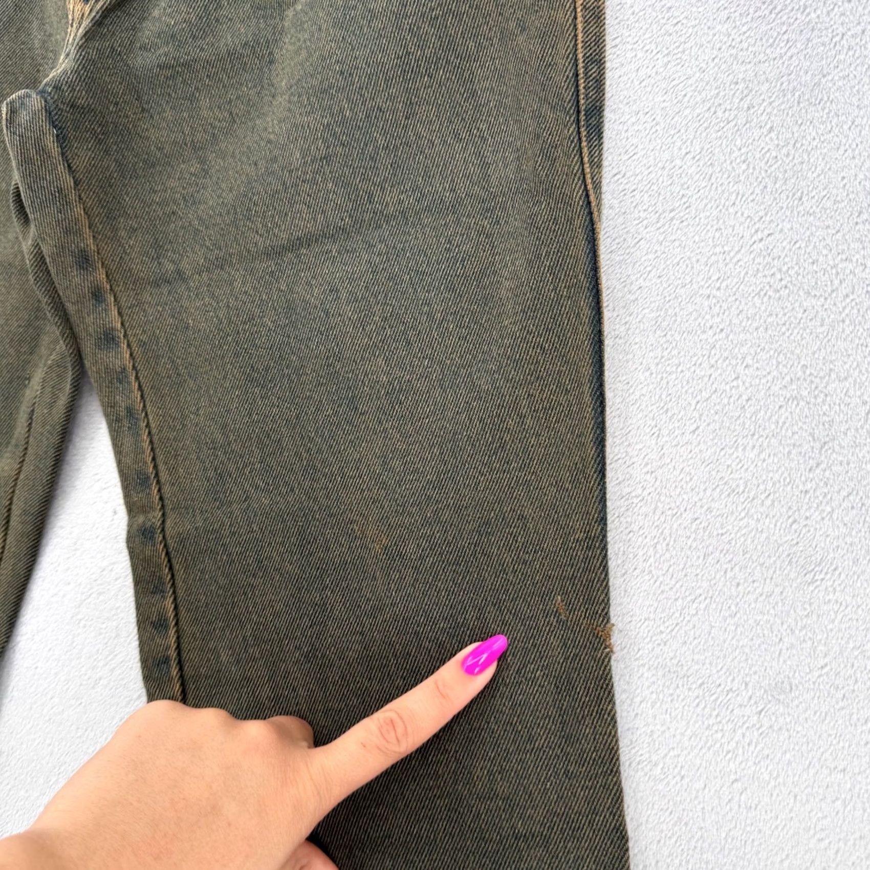 Olive VINTAGE Floral Embroidered Sequin Tinted Wash Flare Jeans Olive Brown Size 6 Size 28" / US 6 / IT 42 - 6 Thumbnail