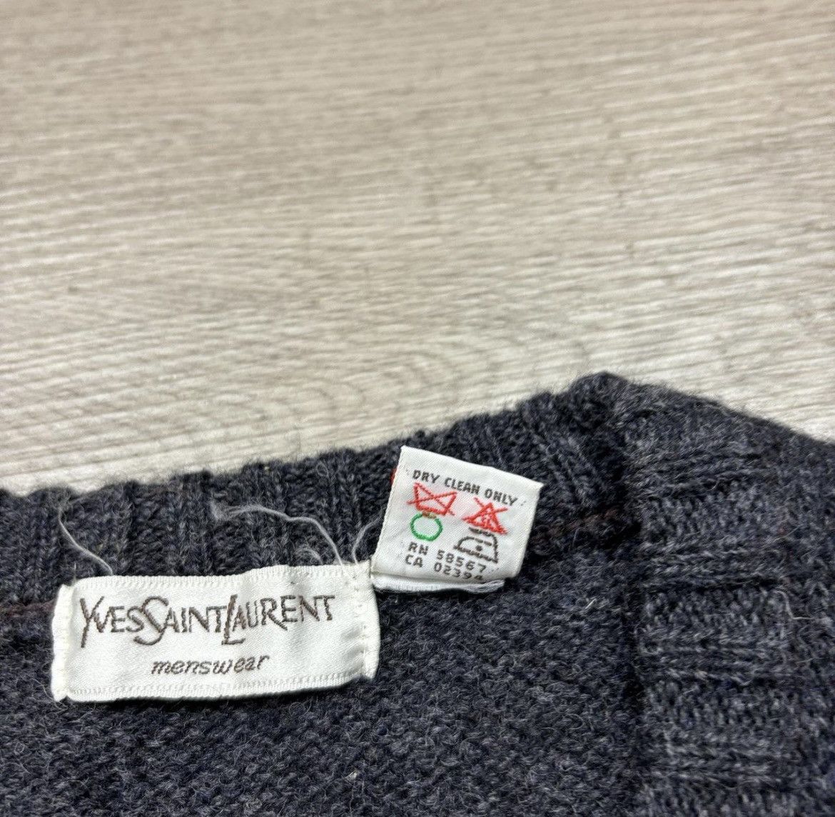 Yves Saint Laurent Yves Saint Laurent Size US M / EU 48-50 / 2 - 5 Thumbnail