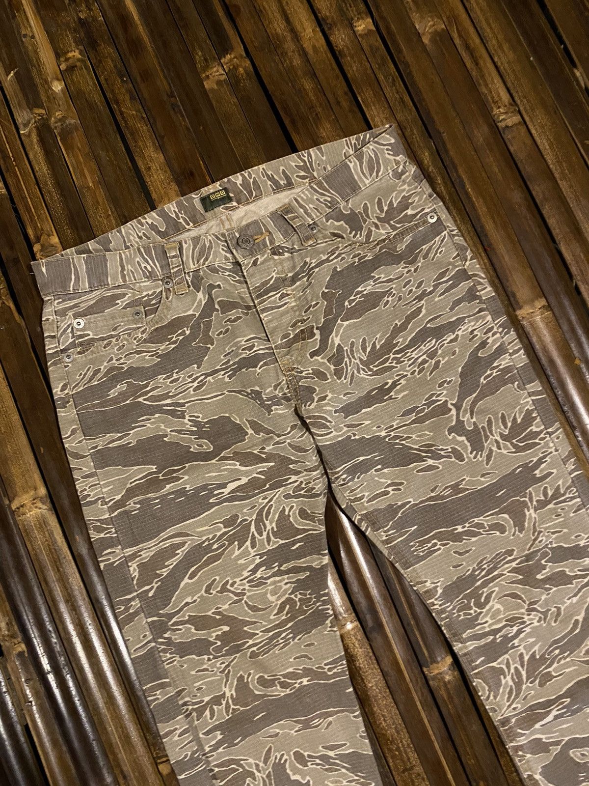 Japanese Brand DMG CAMO PANTS Size US 31 - 2 Thumbnail