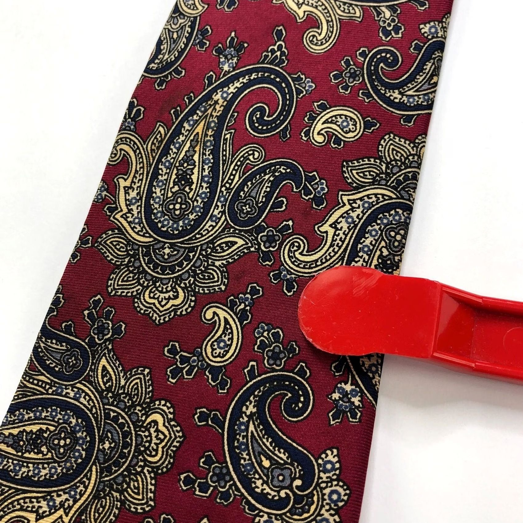 Vintage VINTAGE Liberty Red 100% Silk Neck Tie Men’s Paisley 3.25-in/57-in Tie Mens Classic 57-60 Size ONE SIZE - 6 Thumbnail