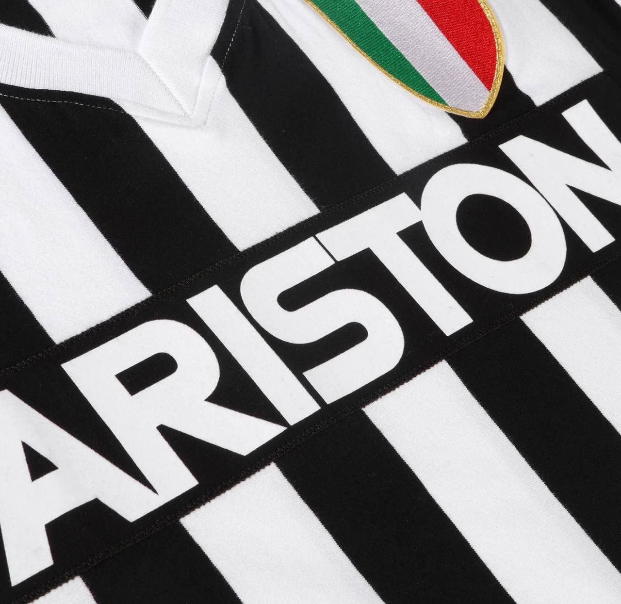 Vintage 1984/85 JUVENTUS FC RETRO REMAKE HOME SOCCER JERSEY SHIRT Size XL / US 12-14 / IT 48-50 - 4 Thumbnail