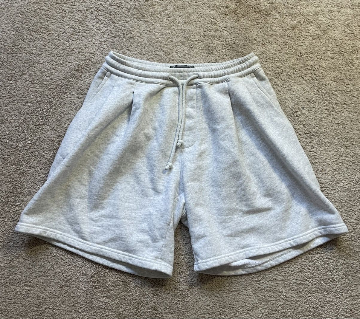 Kith Kith Grey Sweat Short Size US 28 / EU 44 - 1 Thumbnail