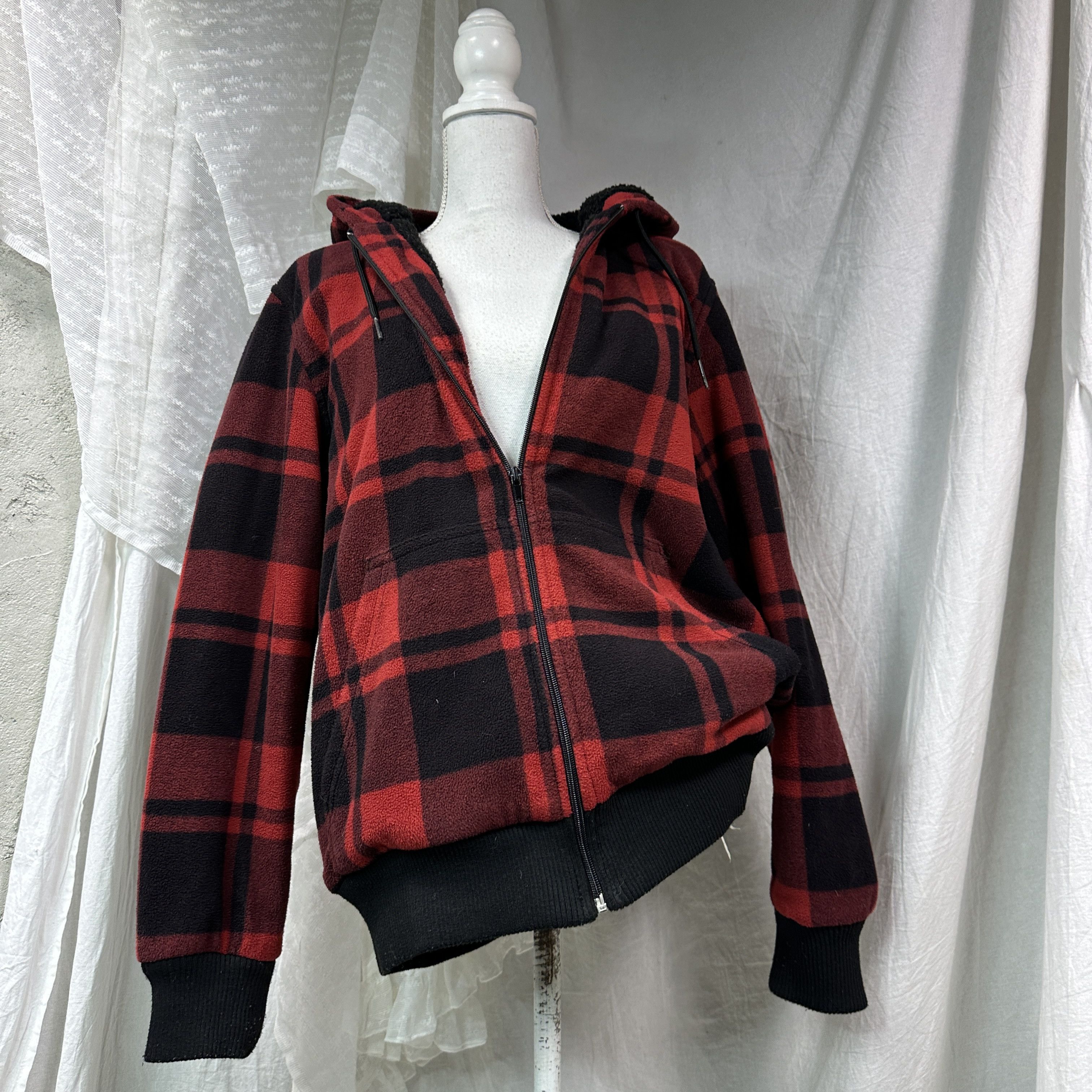 Vintage Vintage Streetwear Skater Tartan Faux-Fur Hoodie Y2K Size US L / EU 52-54 / 3 - 6 Thumbnail