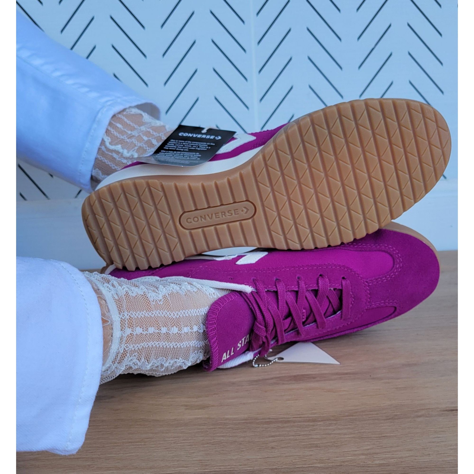 ⭐Converse Run Star Trainer Ox Suede 7.5 Womens Shoes Sneaker