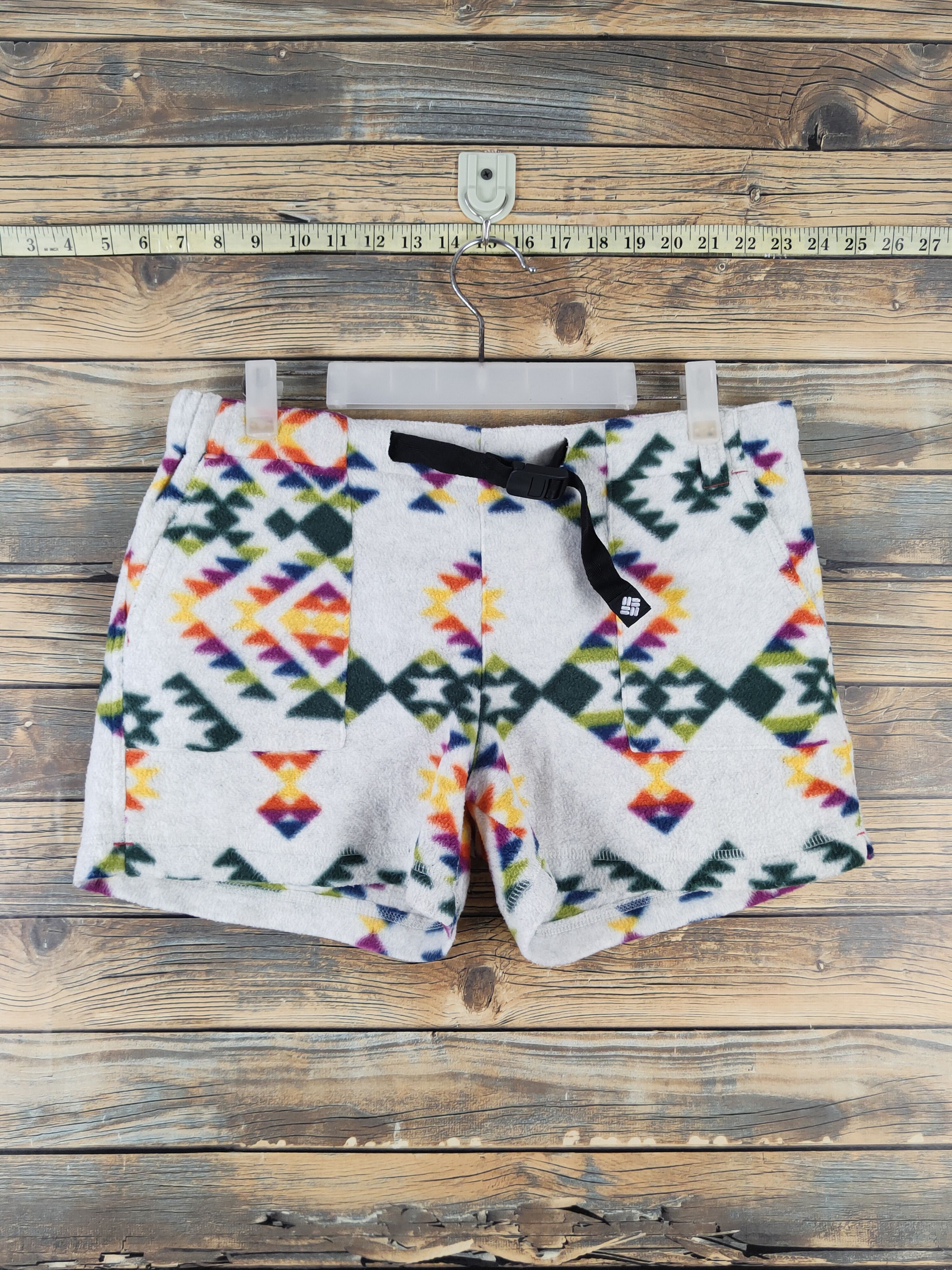 Columbia Columbia White Green Wool Sportswear Shorts #W1886 Size 32" / US 10 / IT 46 - 1 Thumbnail