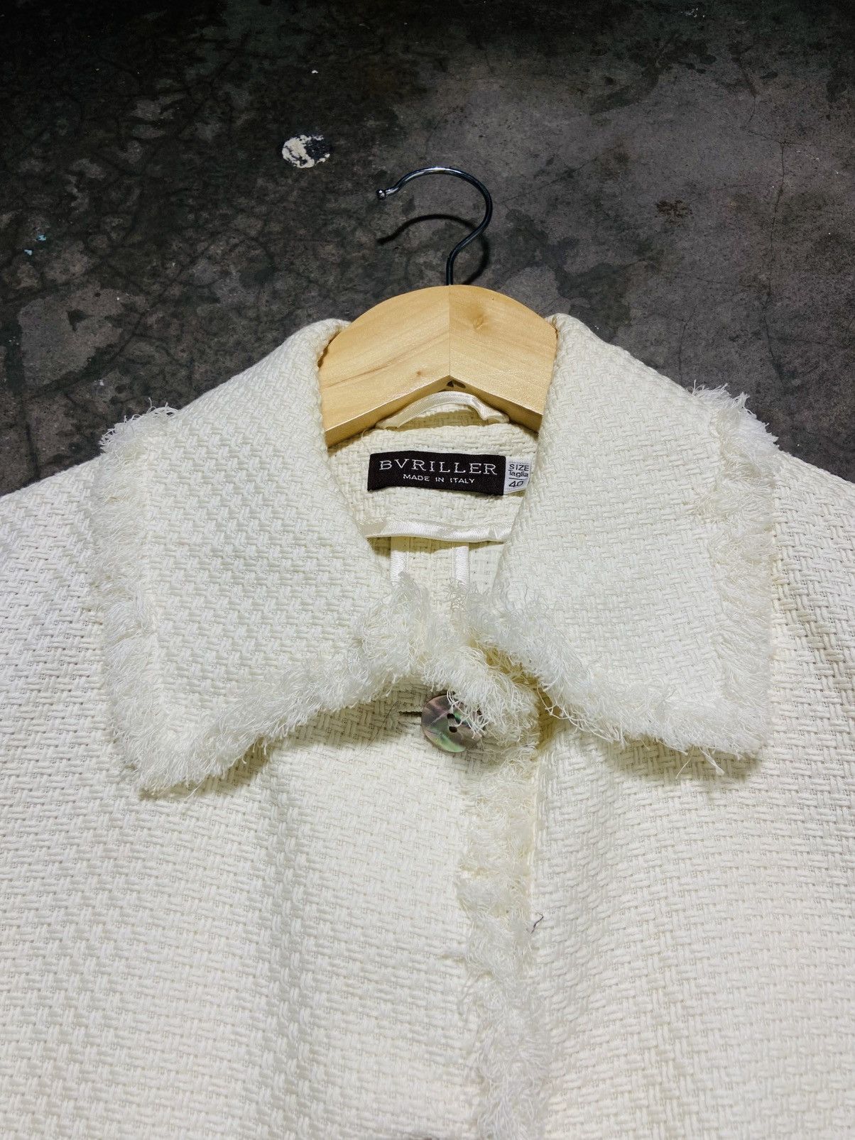 MR & MRS ITALY Bvriller Buttons Jacket (Cream Color) Size M / US 6-8 / IT 42-44 - 9 Thumbnail