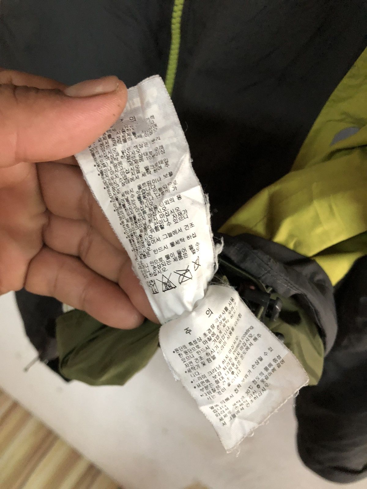 Columbia Y2K Columbia Hiking Hoodie Jacket Zipper Size US M / EU 48-50 / 2 - 11 Thumbnail