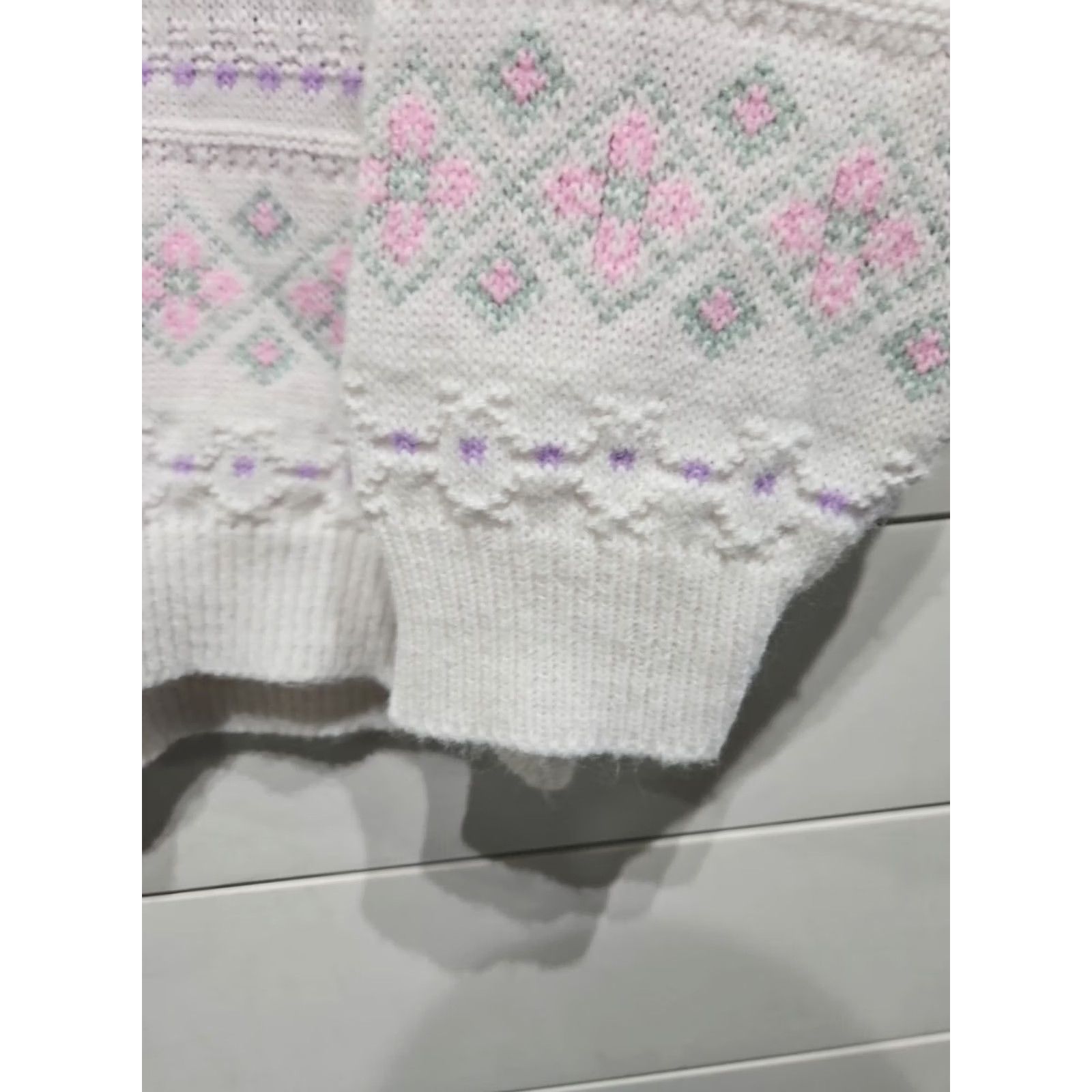 Vintage VINTAGE Diversity Sport Pastel Geometric Easter Acrylic Sweater Womens Medium Petite Size M / US 6-8 / IT 42-44 - 4 Thumbnail
