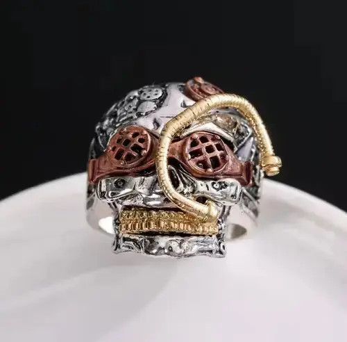 Other New hot selling machine gold skull head men's ring Size ONE SIZE - 1 Thumbnail
