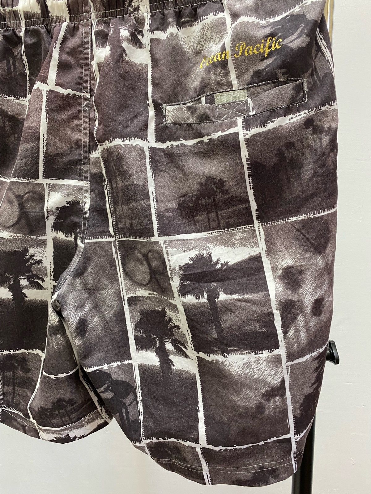 Ocean Pacific × Vintage Vintage Y2K Ocean Pacific Hurricane Shorts Size US 32 / EU 48 - 17 Thumbnail