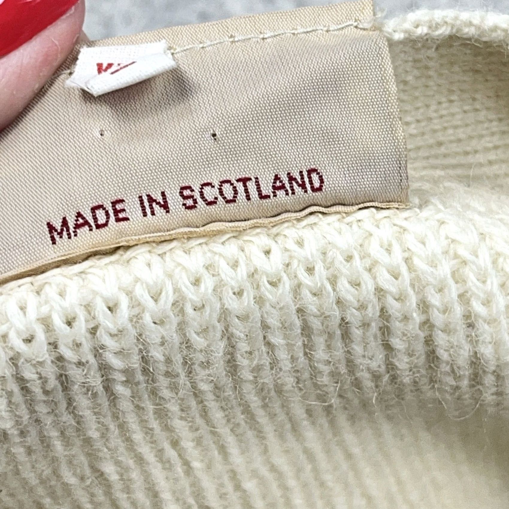 Vintage Vintage Glenhusky Cardigan Sweater XL Cream Wool Knit Elbow Pads Scotland Size US XL / EU 56 / 4 - 5 Thumbnail