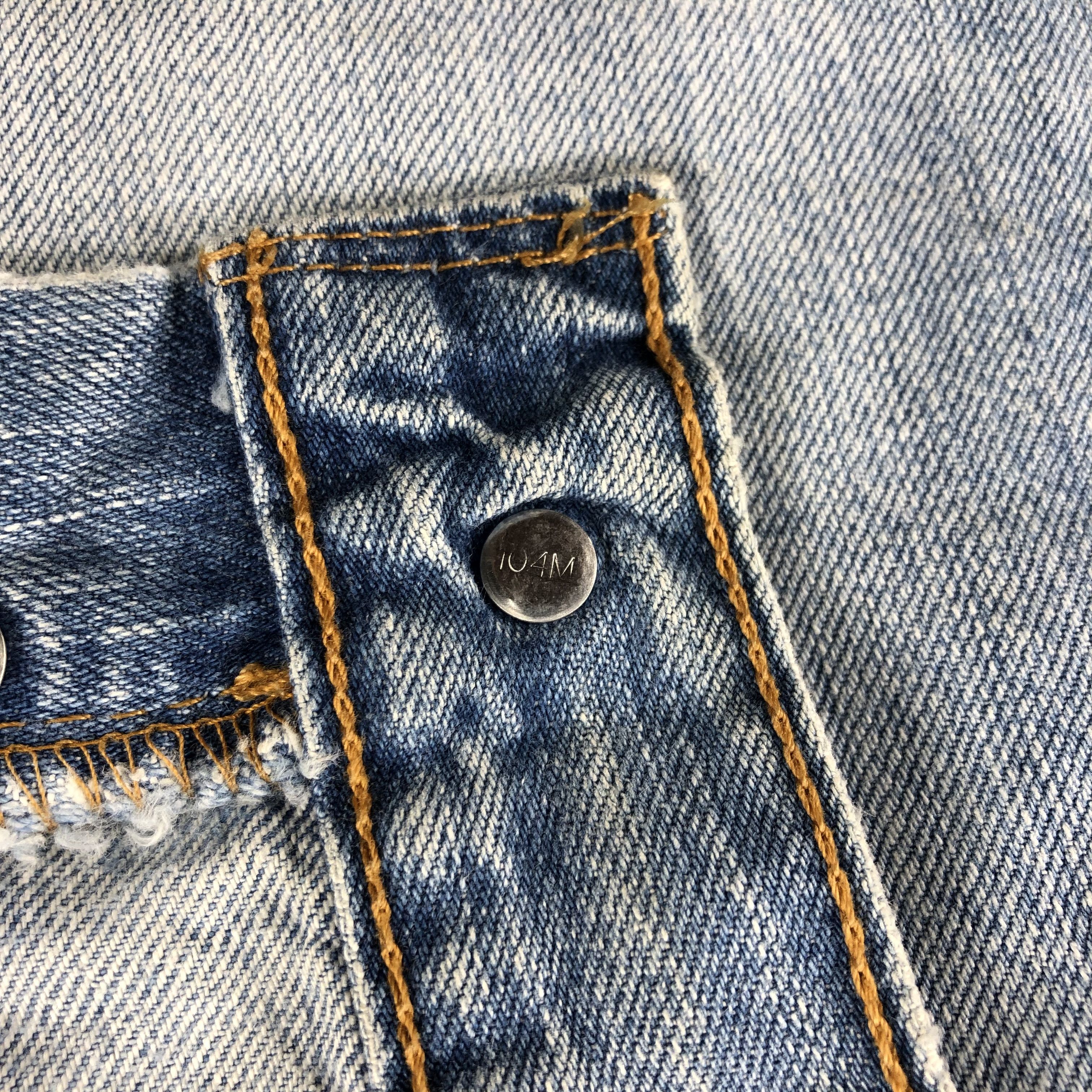 Levi's 90s Vintage Light Wash Levis 501 Jeans-J1549 Size US 33 - 9 Thumbnail