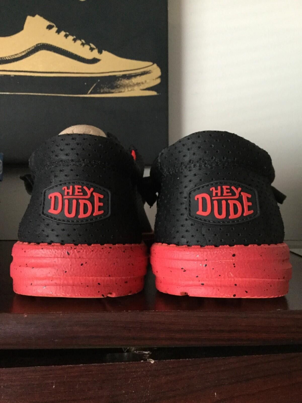 Other Hey Dudes Men Size 10 Georgia Bulldogs NCAA Football Size US 10 / EU 43 - 4 Thumbnail