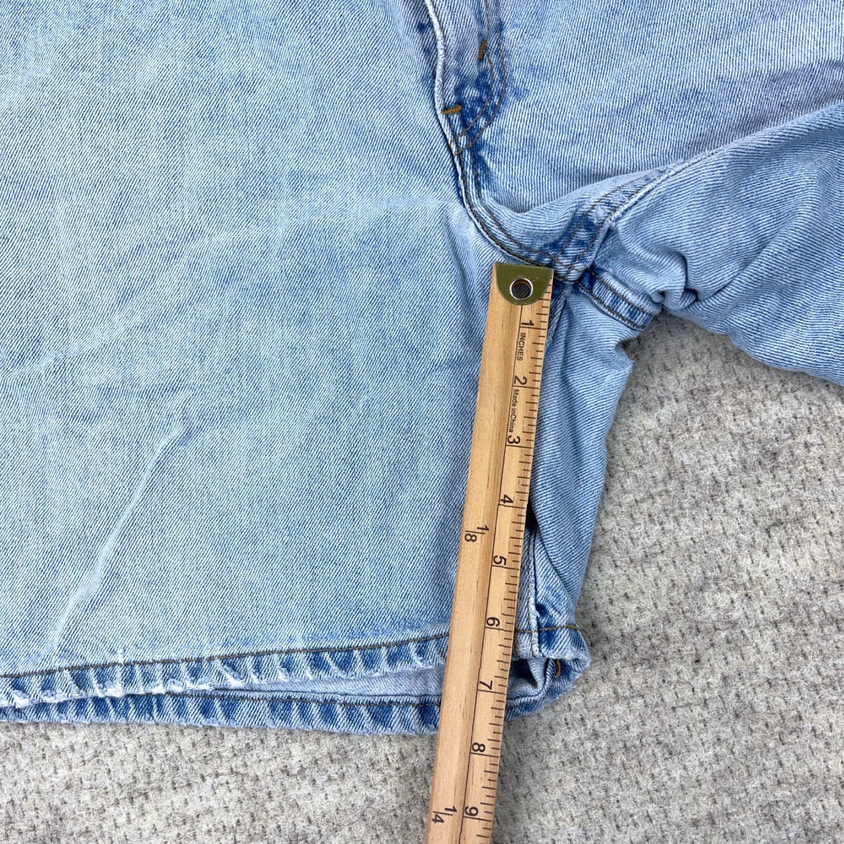 Levi's VINTAGE Levi's 550 Shorts Men 38 Relaxed Loose Fit Blue Denim Jeans Jorts Baggy 90s Style Size US 38 / EU 54 - 7 Thumbnail