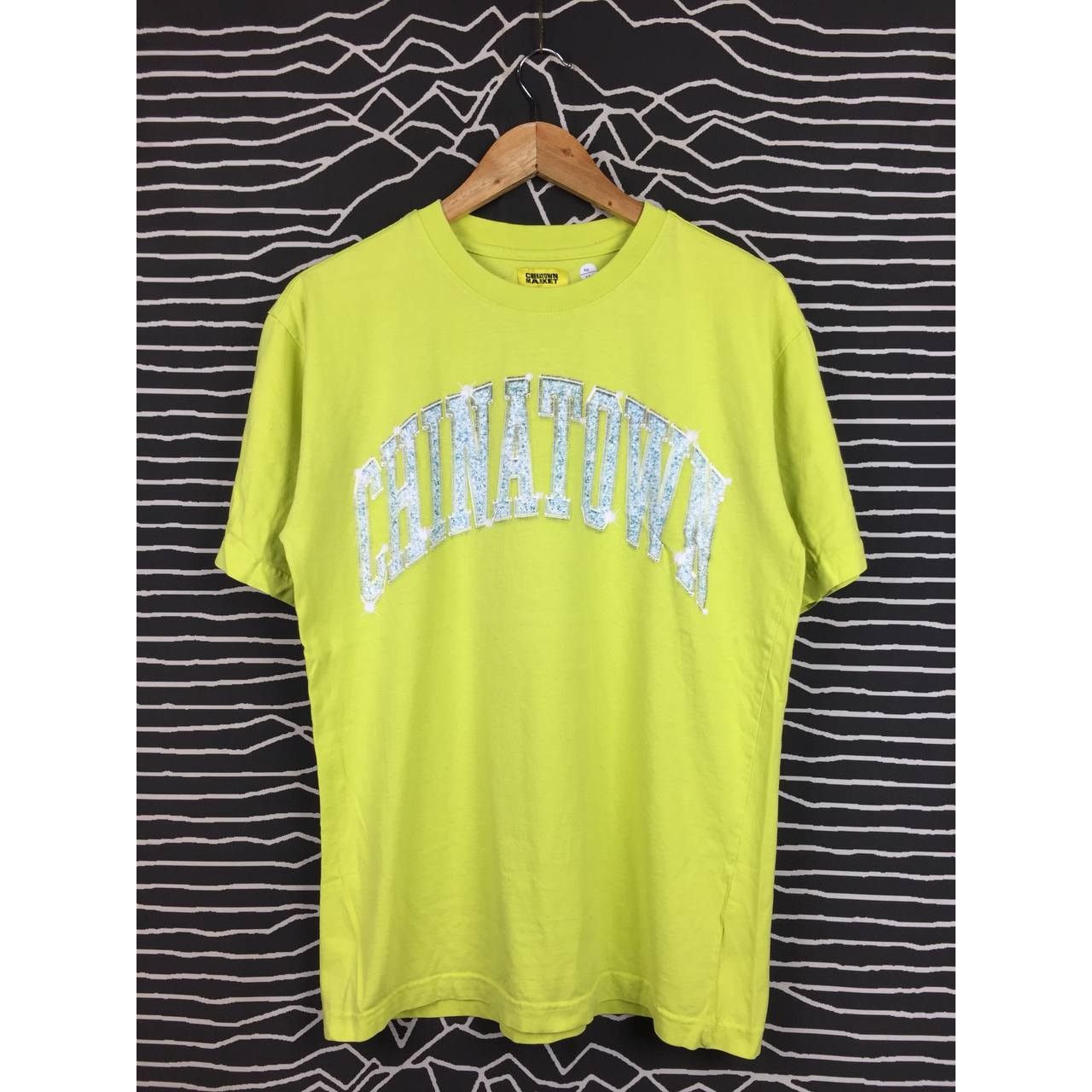 Market × Vintage Chinatown Market Spell Out Logo Bling Arch Tee Size US M / EU 48-50 / 2 - 1 Thumbnail