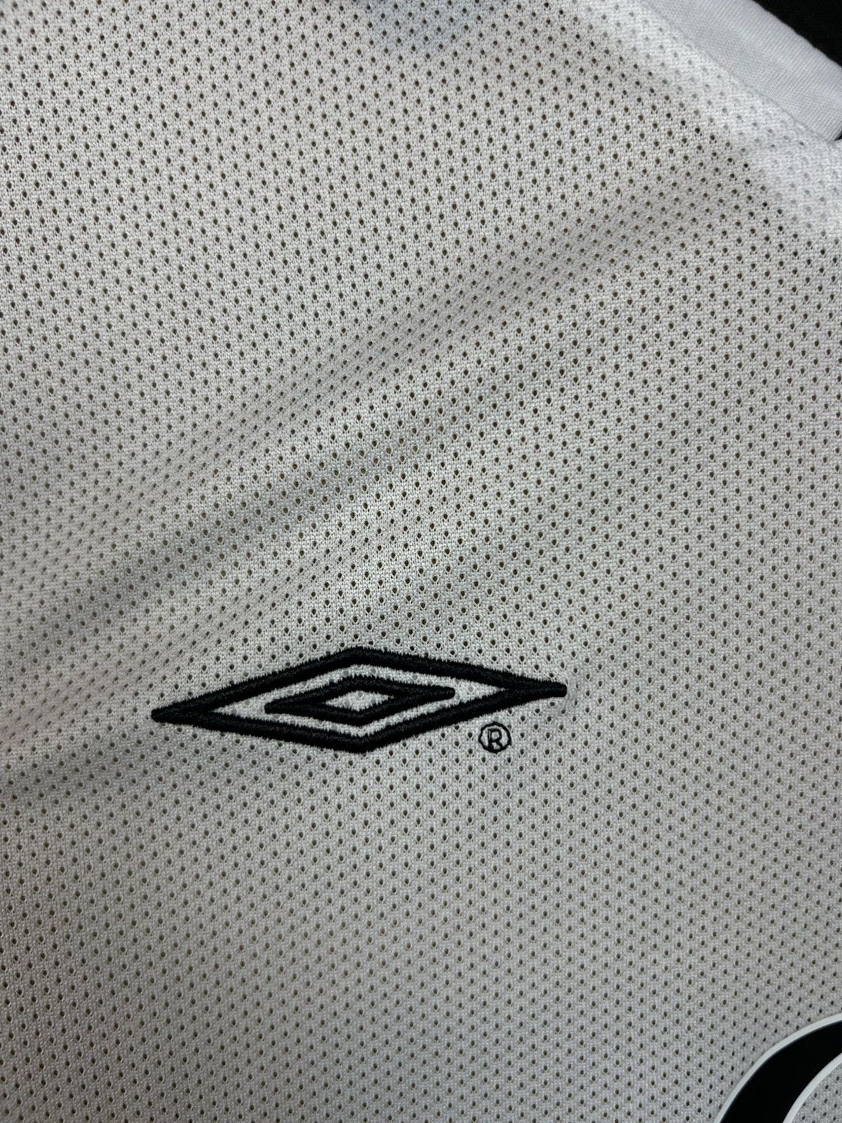 Umbro Soccer Jersey Manchester United 2001/02 Beckham #7 Size US L / EU 52-54 / 3 - 10 Thumbnail
