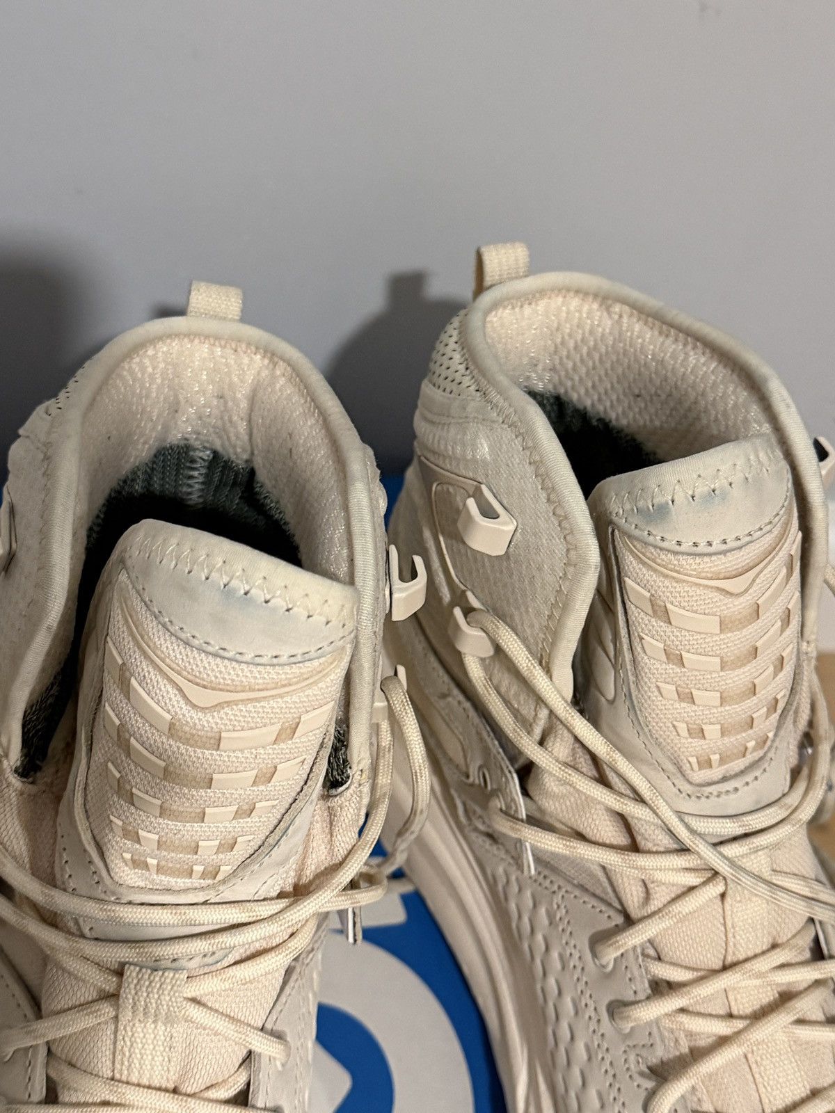 Hoka Hoka Tor Ultra Hi Eggnog Size 8M Size US 8 / EU 41 - 13 Thumbnail