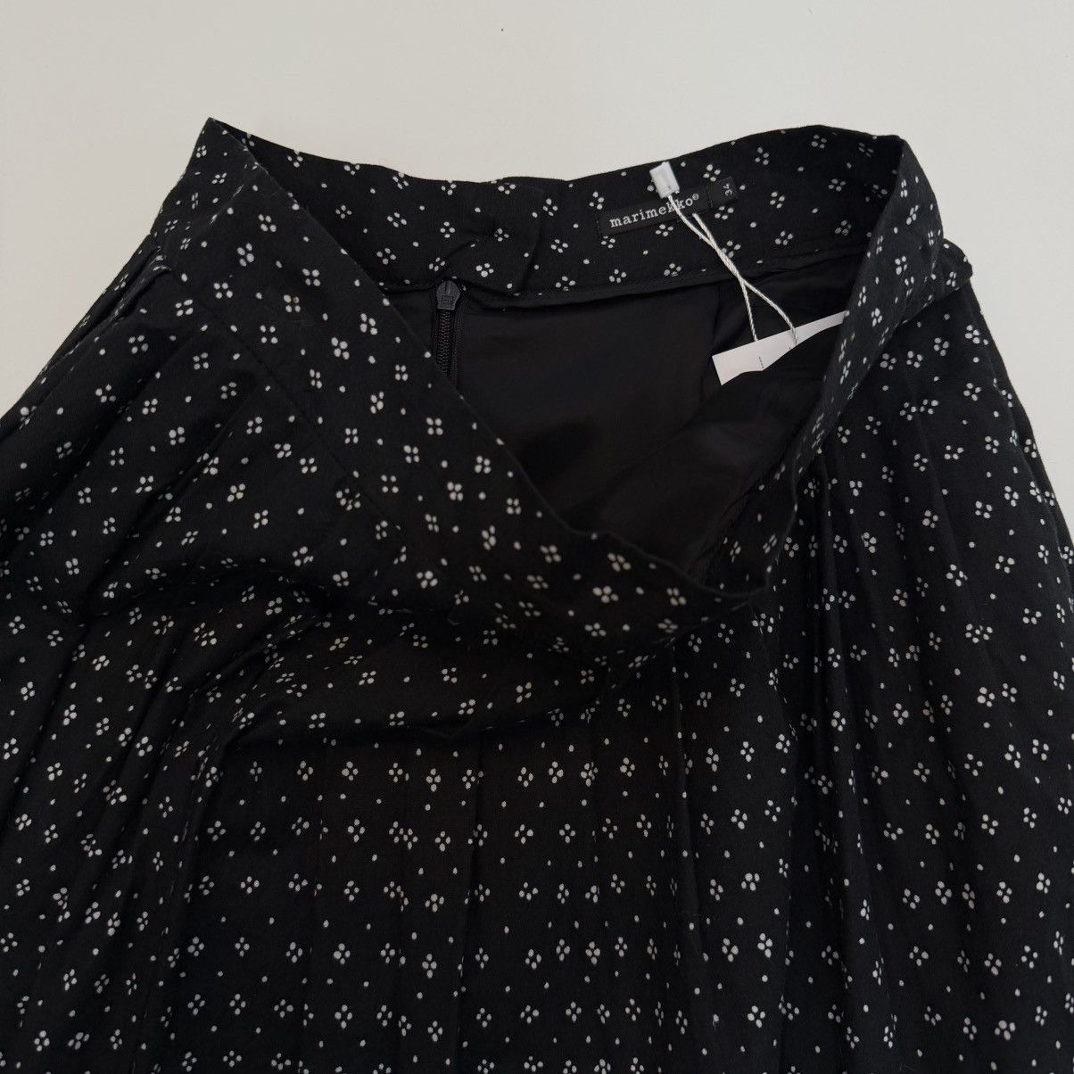 Marimekko 2000s Marimekko Stardust Polka Dots Pleated Midi Skirt Size 24" / US 00 / IT 34 - 3 Thumbnail