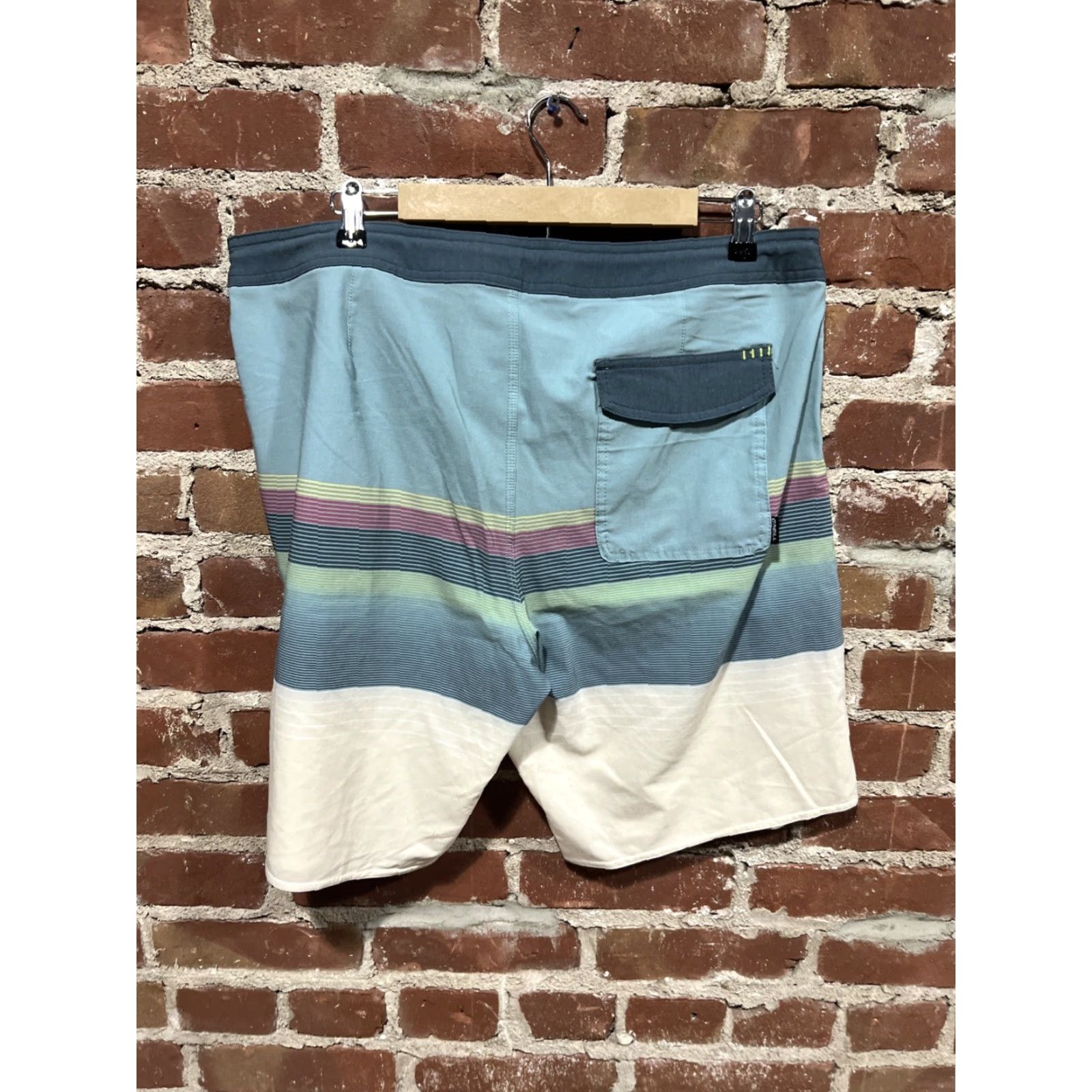 O'Neill O'Neill Board Shorts Men 38 Green Striped Cruisers Multicolor Tropical Swim Bottom Shorts Mens Size US 38 / EU 54 - 4 Thumbnail