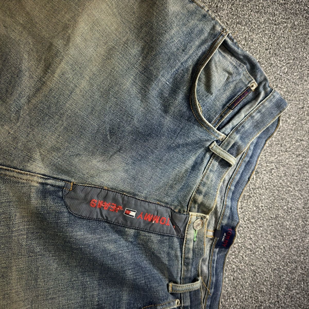 Hypebeast Distressed Baggy Tommy Jeans Vuja-De Balenciaga Style Size US 38 / EU 54 - 13 Thumbnail