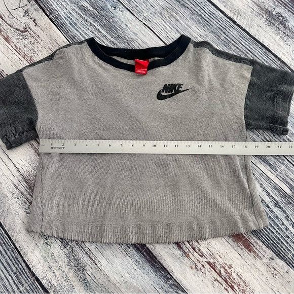 Nike Nike Women's Gray and Black Short Sleeve Cotton Crop Top Size S / US 4 / IT 40 - 7 Thumbnail