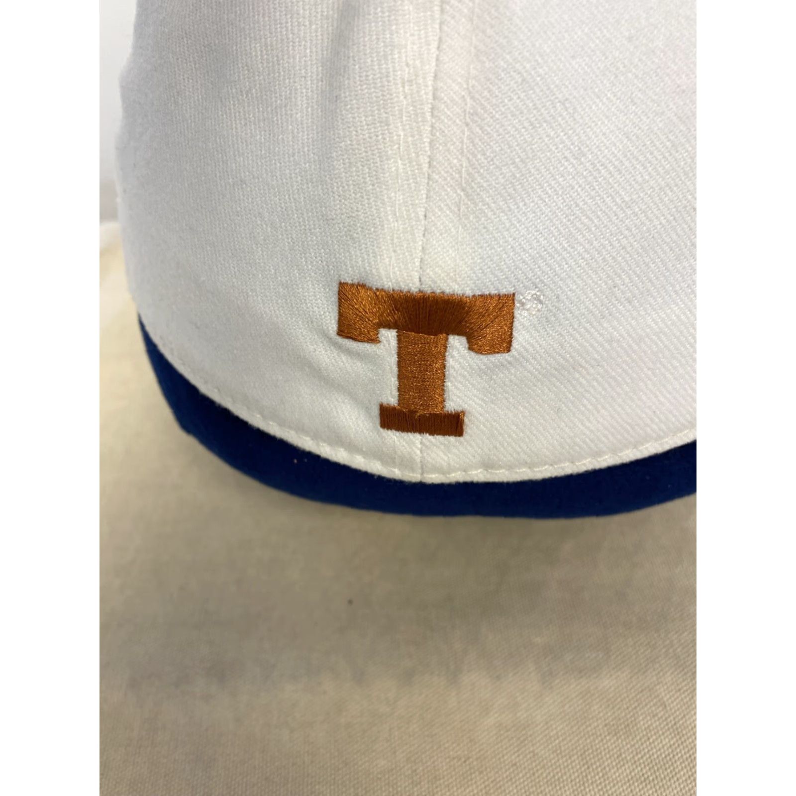 Top Of The World VINTAGE University of Texas Longhorns Baseball Cap /Unisex Adults Adjustable Beige Cotton Logo 90s College Fan Size ONE SIZE - 4 Thumbnail