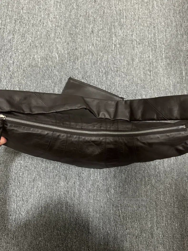 Lemaire LEMAIRE Large deep chocolate-colored sheepskin horn bag Size ONE SIZE - 6 Thumbnail