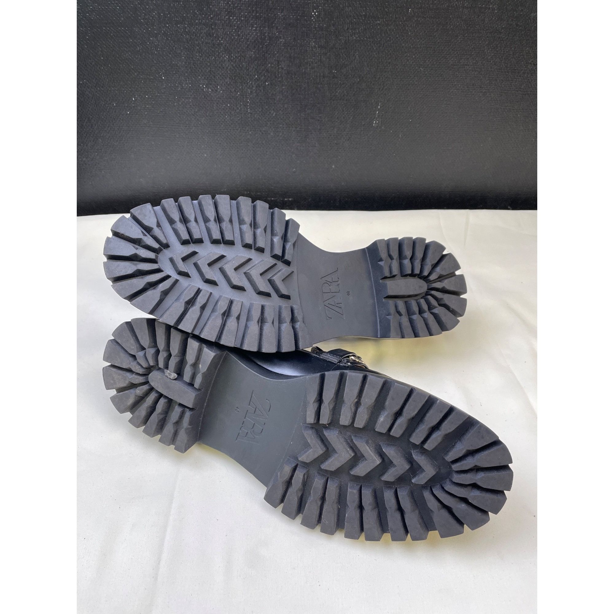 Zara Zara Women's Black Chunky Heel Shoes/ Loafers Size 10 SKU 56 Size US 10 / IT 40 - 7 Thumbnail