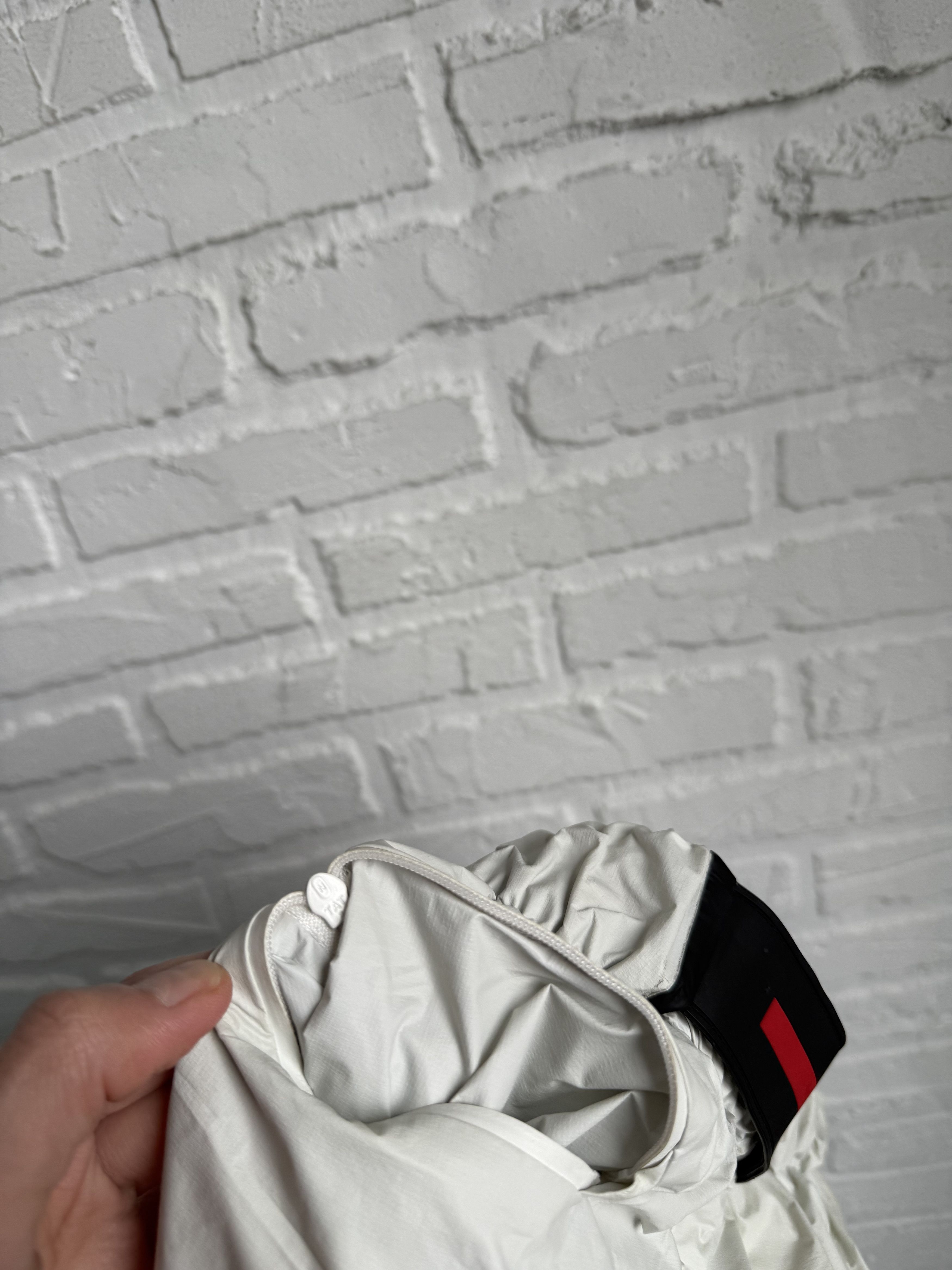 Prada 2019 Prada linea rossa cargo shorts Size US 32 / EU 48 - 8 Thumbnail