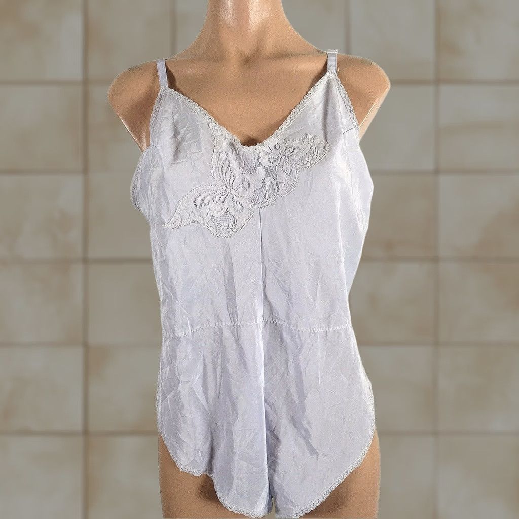Vintage Vintage Lorraine Romper Teddy 36 NWT Purple Nylon Lace Butterfly 1970s Womens Mens? Size 25" / US 0 / IT 36 - 1 Thumbnail