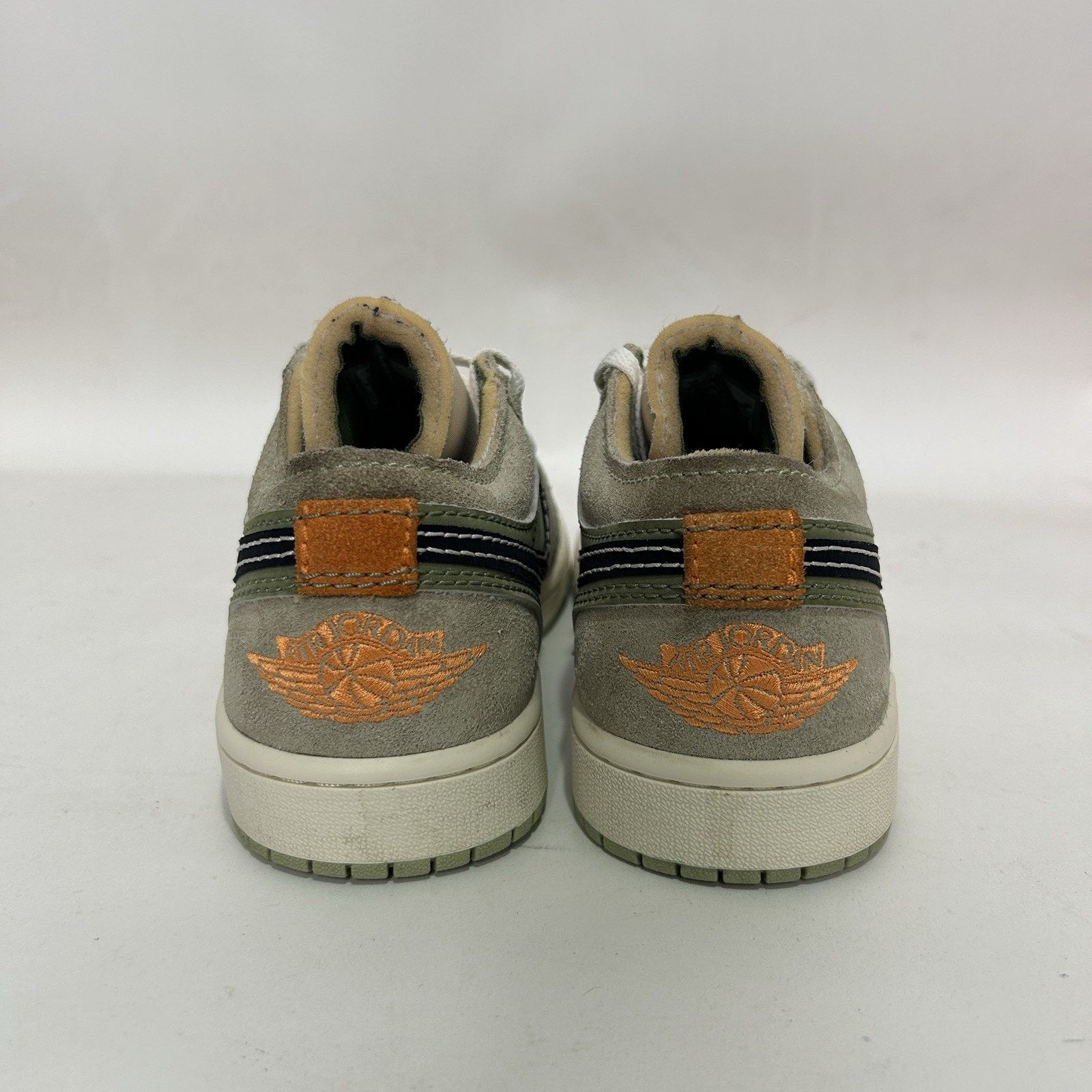 Jordan Brand Nike Air Jordan 1 Low SE Craft “Light Olive” Size US 9 / EU 42 - 5 Thumbnail