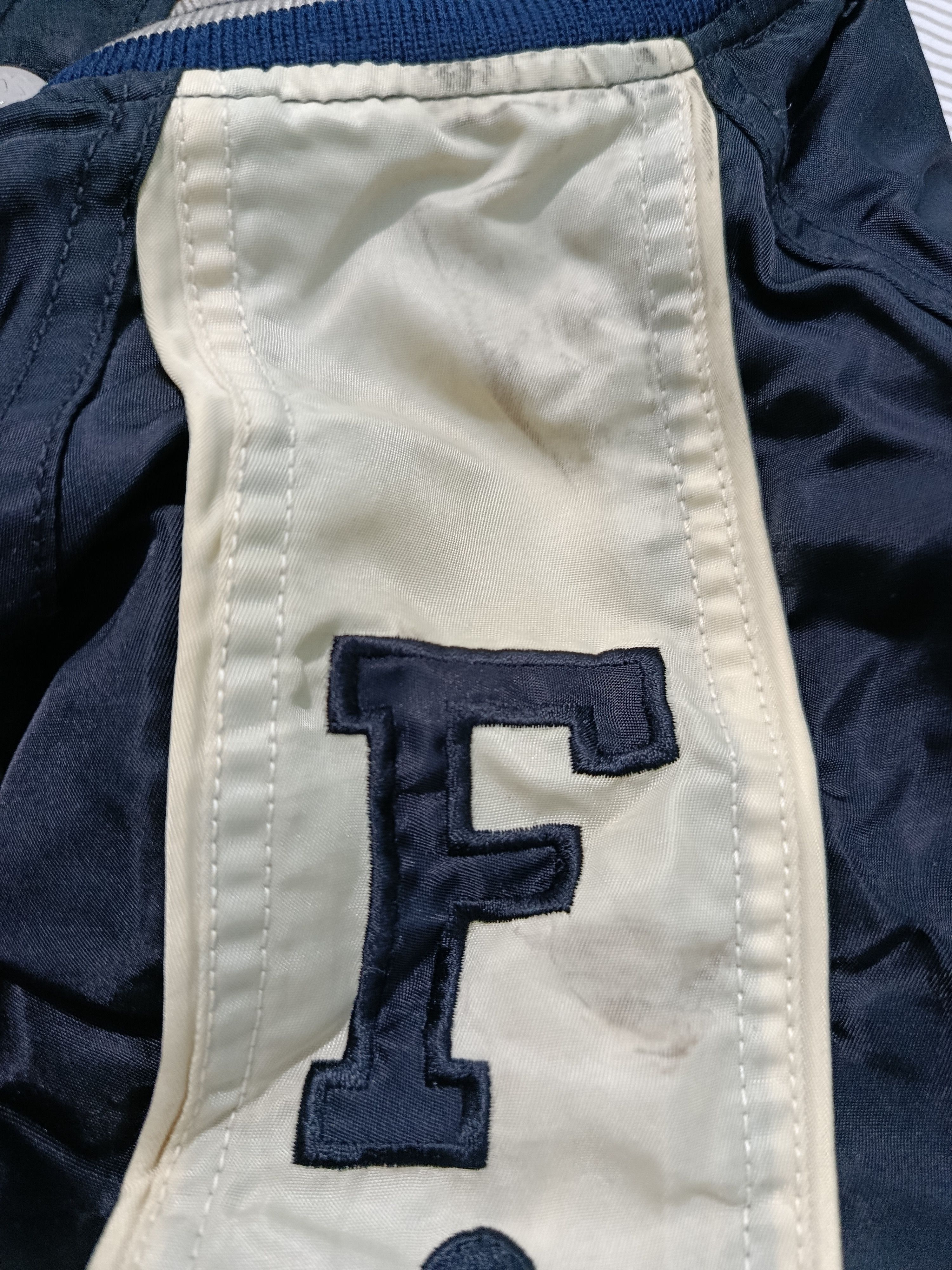 Fubu 90s FUBU bomber jacket Size US L / EU 52-54 / 3 - 9 Thumbnail