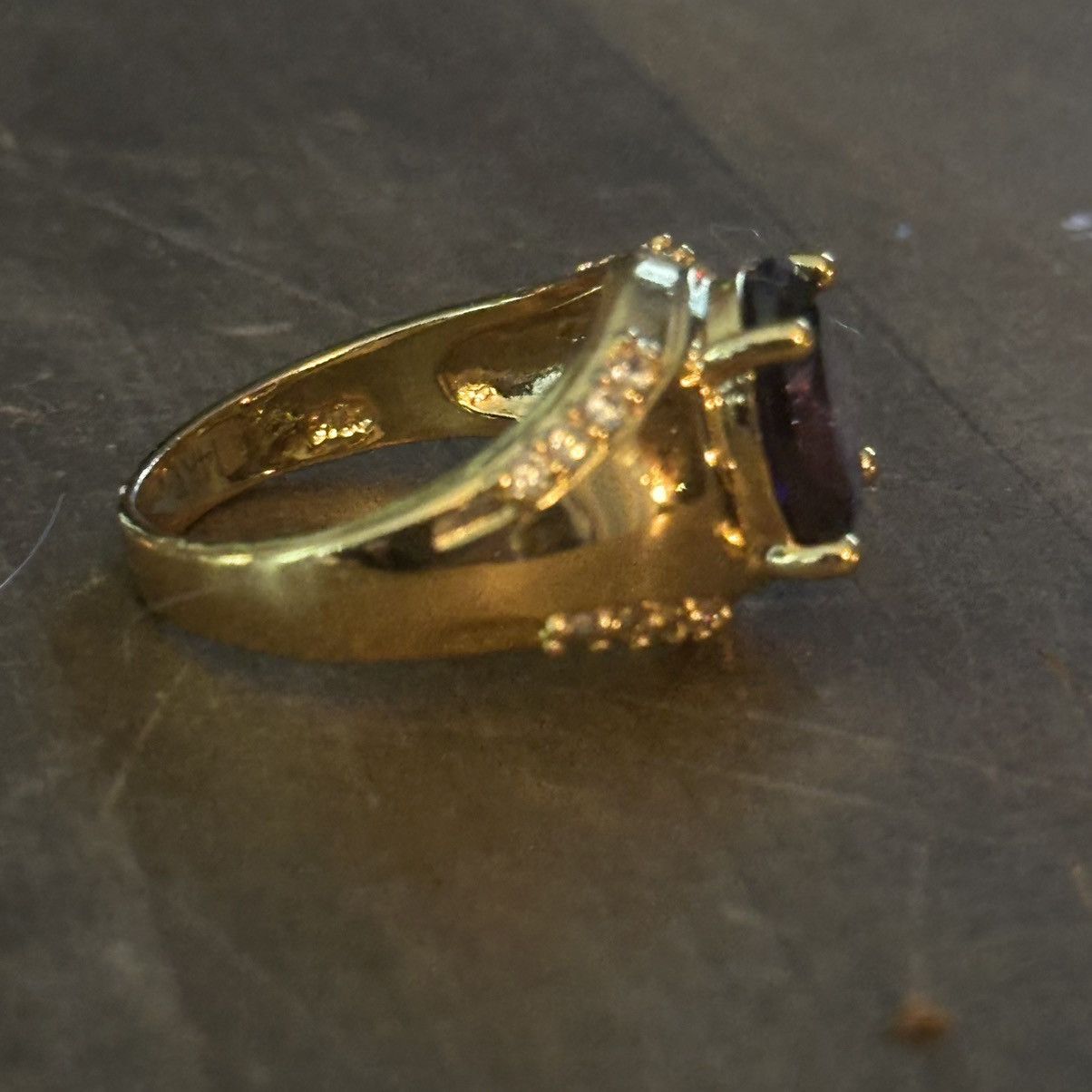 Other Gold tone purple gemstone and simulated diamonds ring Size ONE SIZE - 5 Thumbnail
