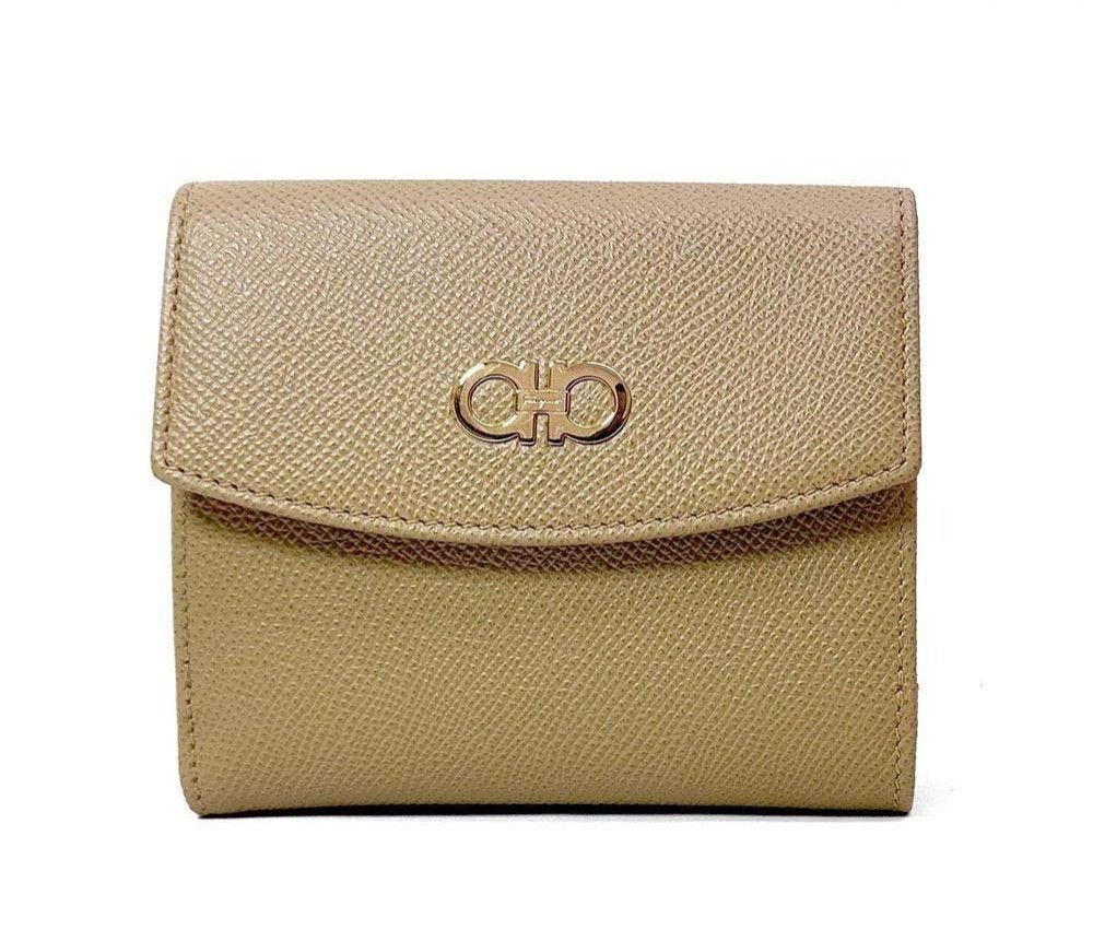 Salvatore Ferragamo o1s1rm0924 Size: OS / Flip Leather Wallet in Brown Size ONE SIZE - 1 Thumbnail