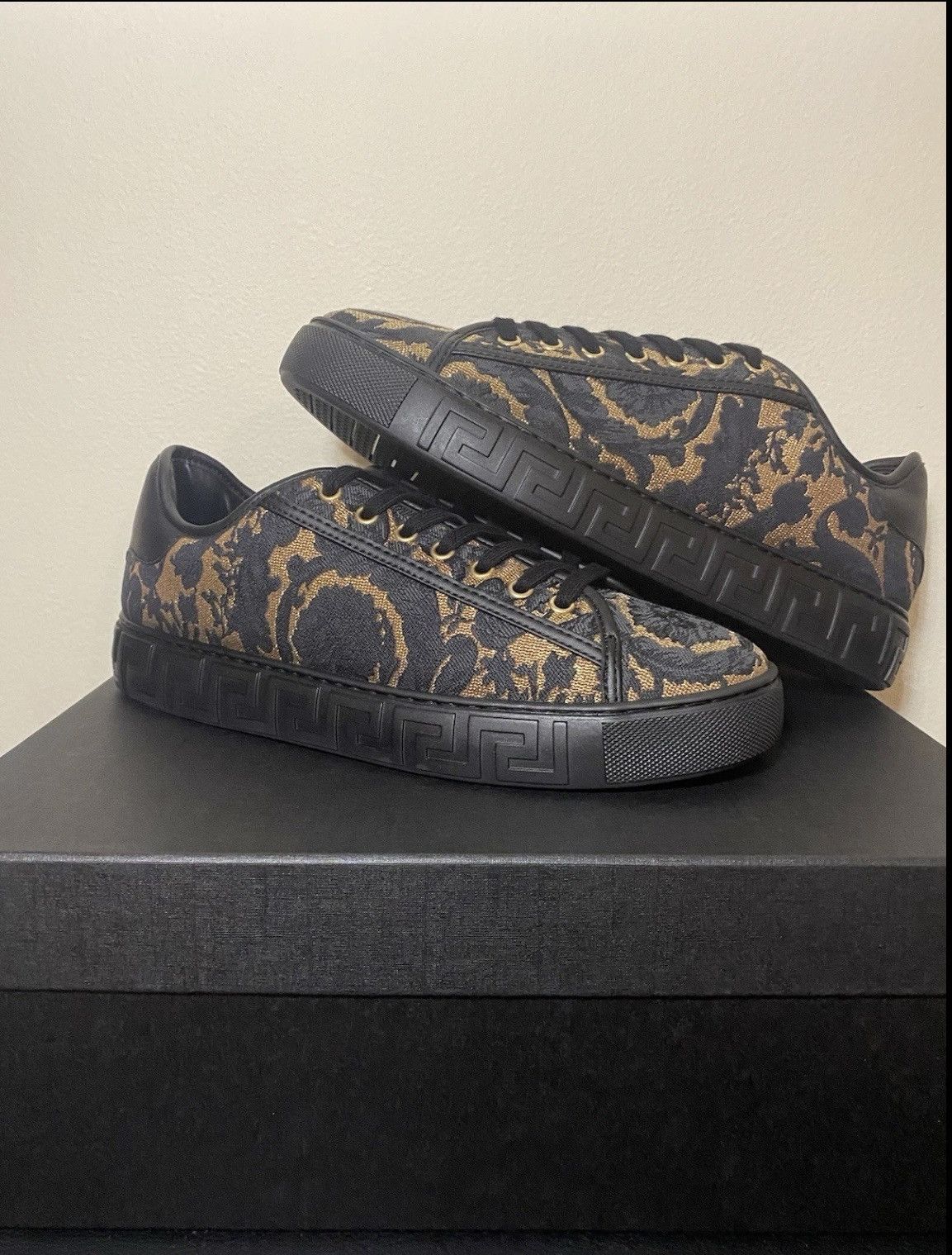 Versace Versace baroque greca sneakers Size US 8 / EU 41 - 1 Thumbnail