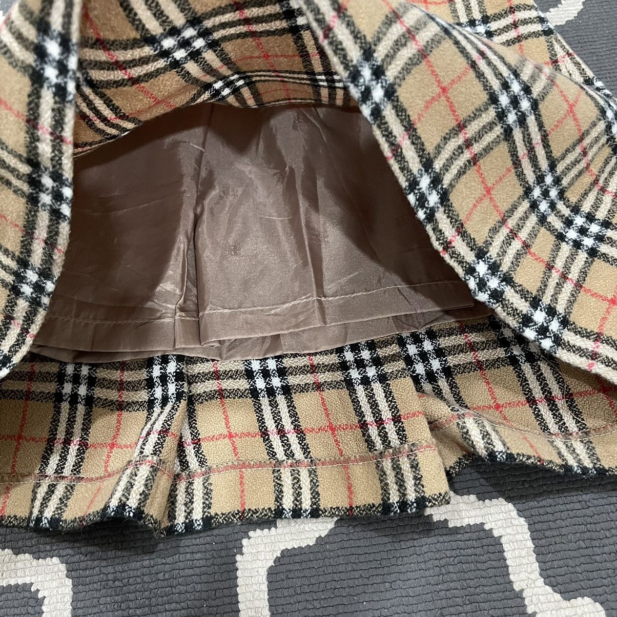 Burberry × Burberry Prorsum Burberrys Made in England Nova Check LambsWool Mini Skirt Size 26" / US 2 / IT 38 - 5 Thumbnail