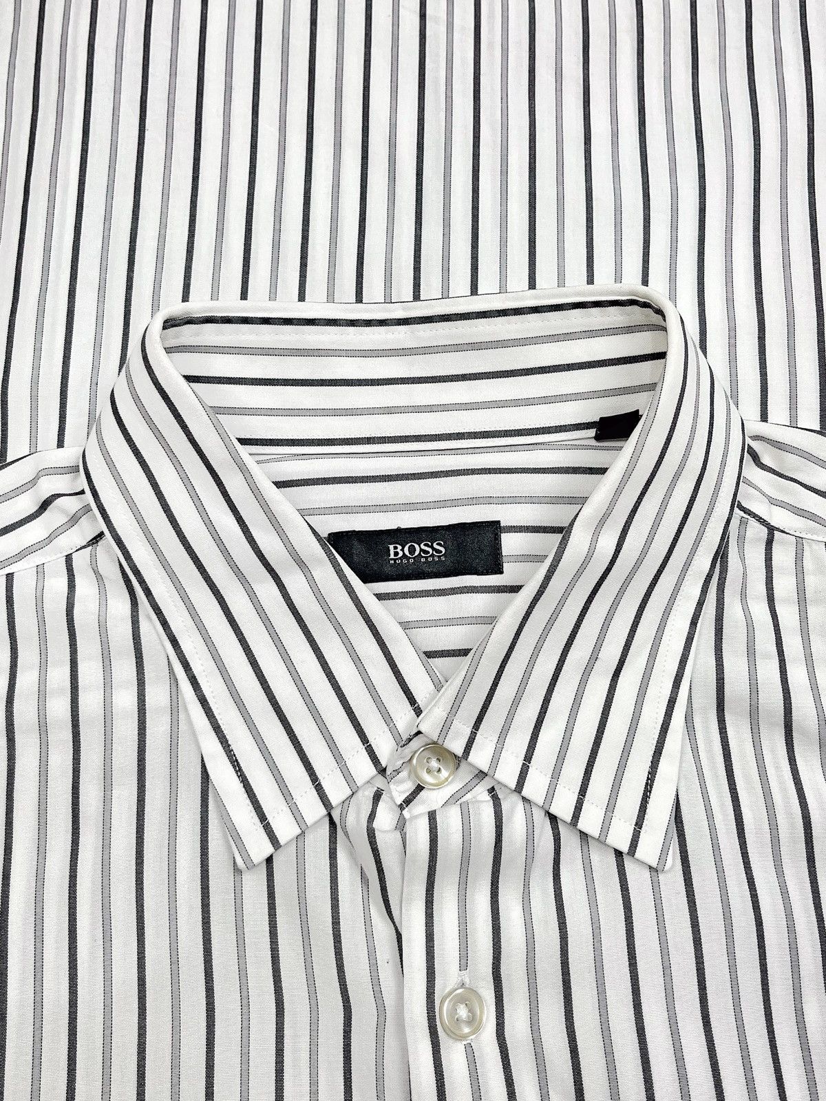 Hugo Boss Hugo Boss Striped Shirt Size US XL / EU 56 / 4 - 6 Thumbnail