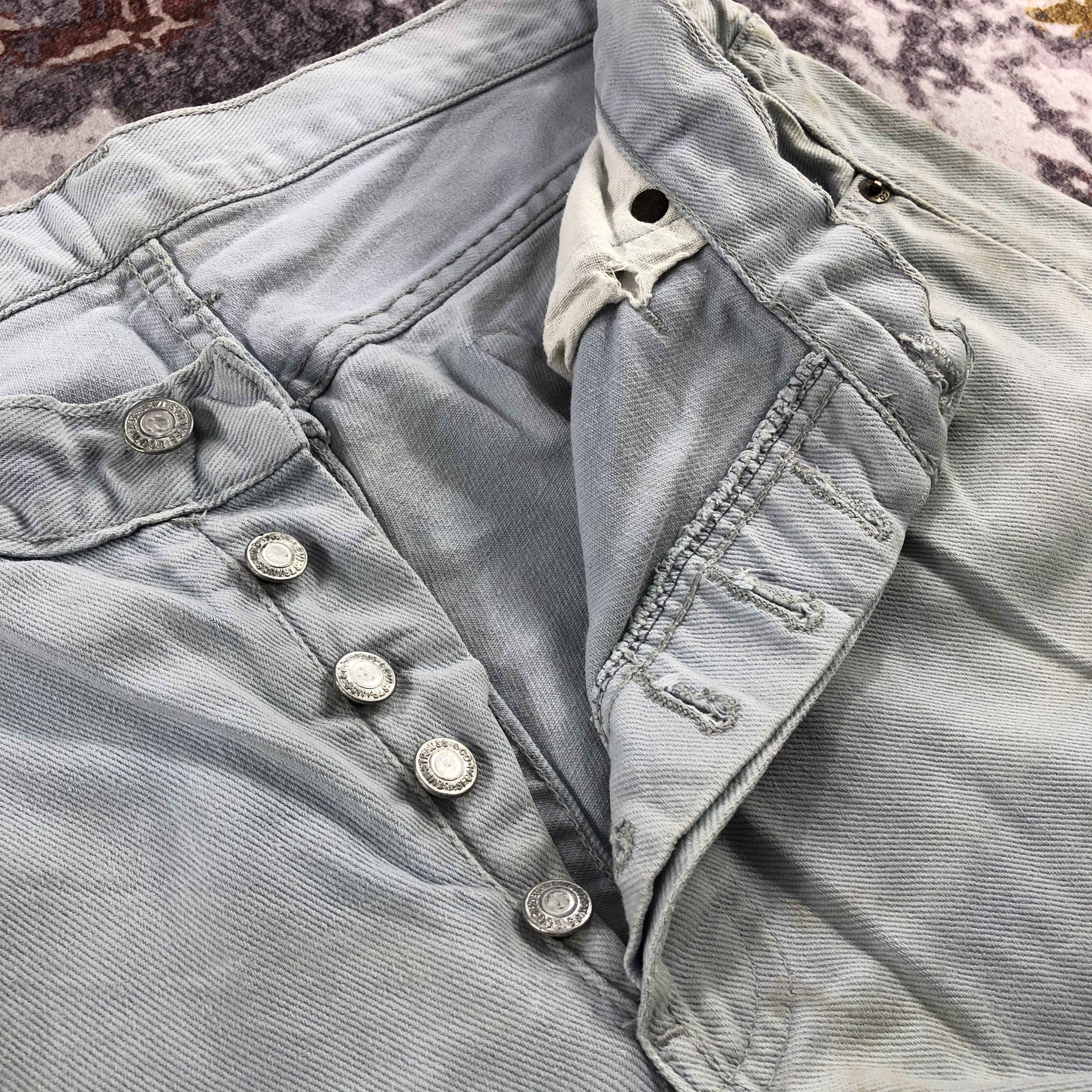 Levi's 90s Vintage Light Wash Levis 501 Jeans-JM2513 Size US 34 / EU 50 - 9 Thumbnail