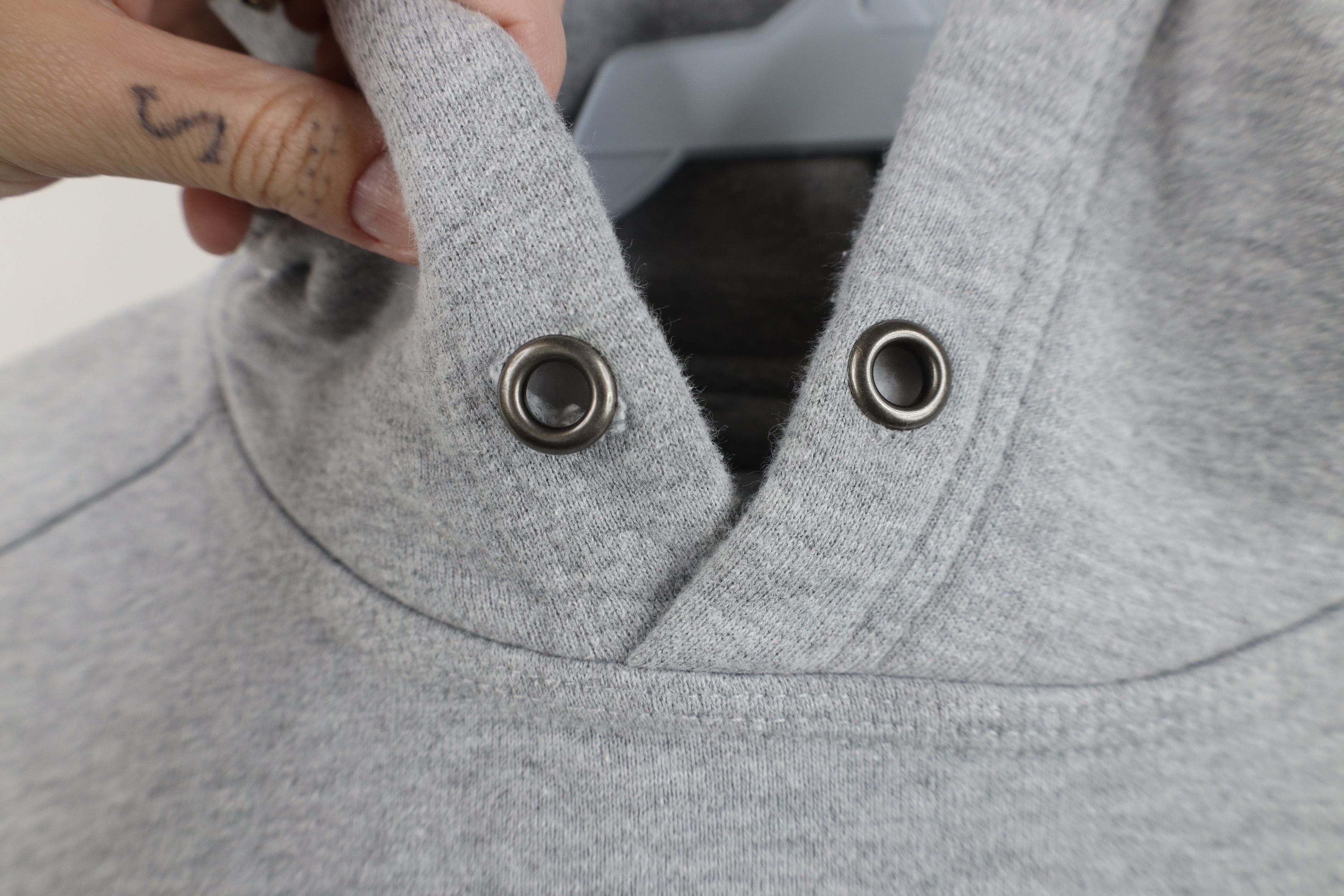 Vintage Vintage 90s The Game Reverse Weave Hoodie Sweatshirt USA Size US L / EU 52-54 / 3 - 10 Thumbnail