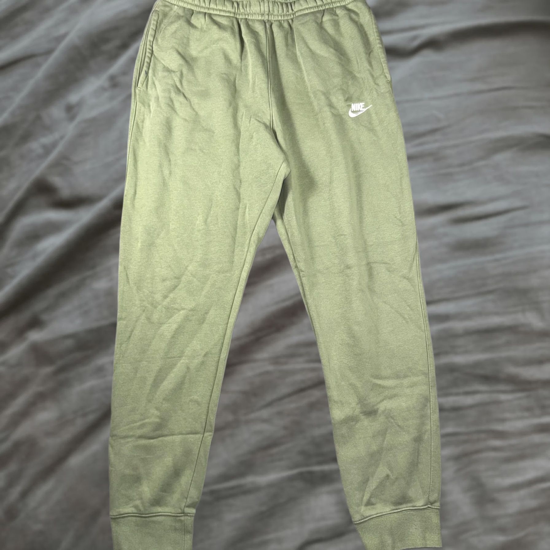 Nike Nike Jogger Pants Mens L Green Fleece Elastic Drawstring Swoosh Pockets Tapered Leg Winter Casual Activewear Workout Size US 33 - 1 Thumbnail