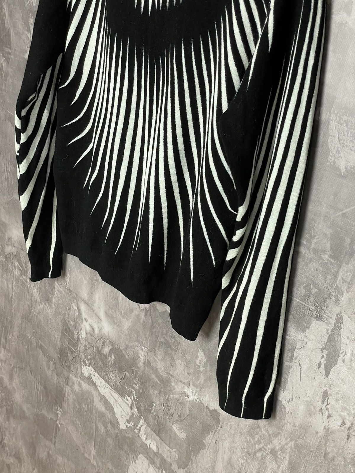 Vintage Vintage Y2K Japanese AFFLICTION Abstract Longsleeve 90 Style Size M / US 6-8 / IT 42-44 - 9 Thumbnail