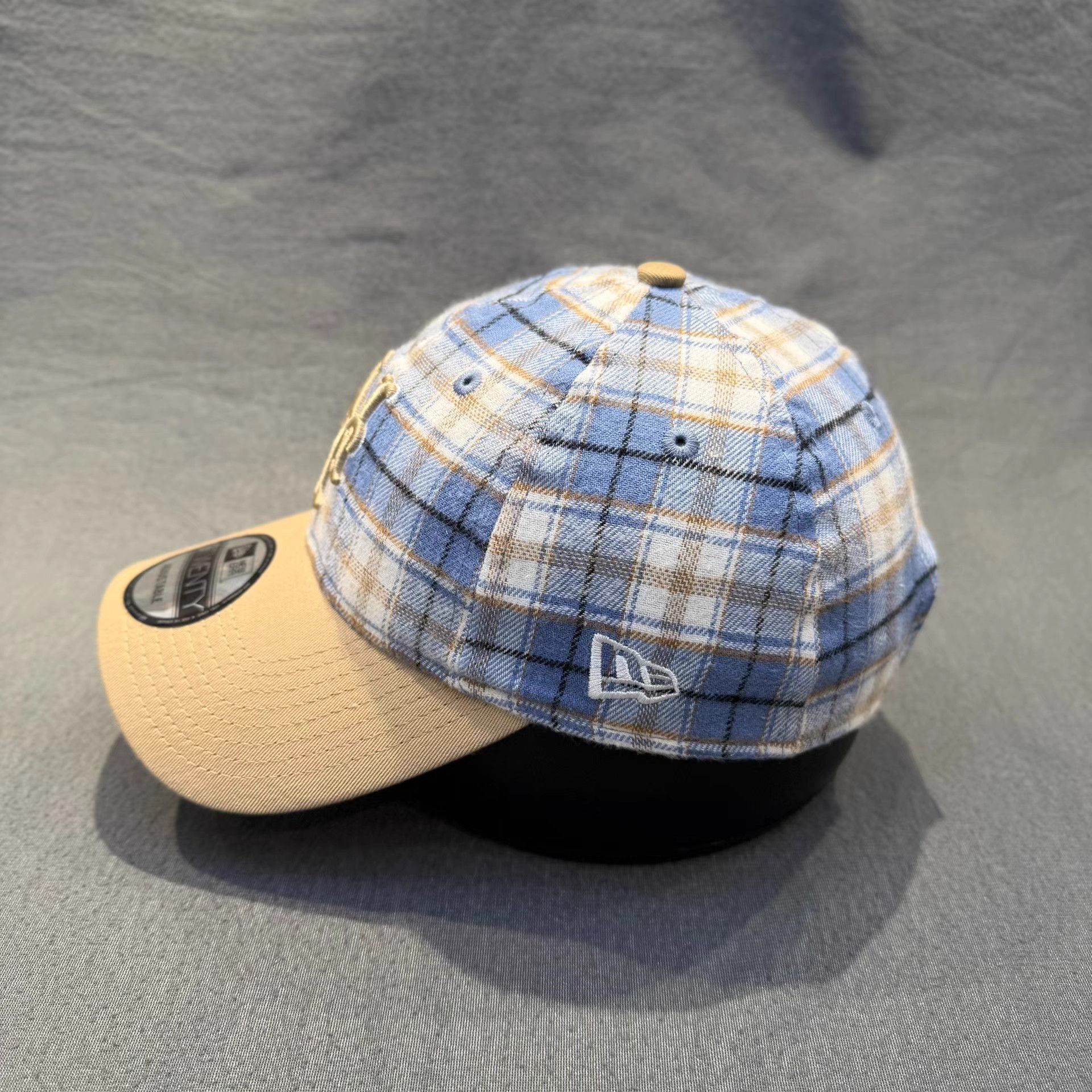 New Era New Era Curved Brim Cap。 Q5 Size ONE SIZE - 6 Thumbnail