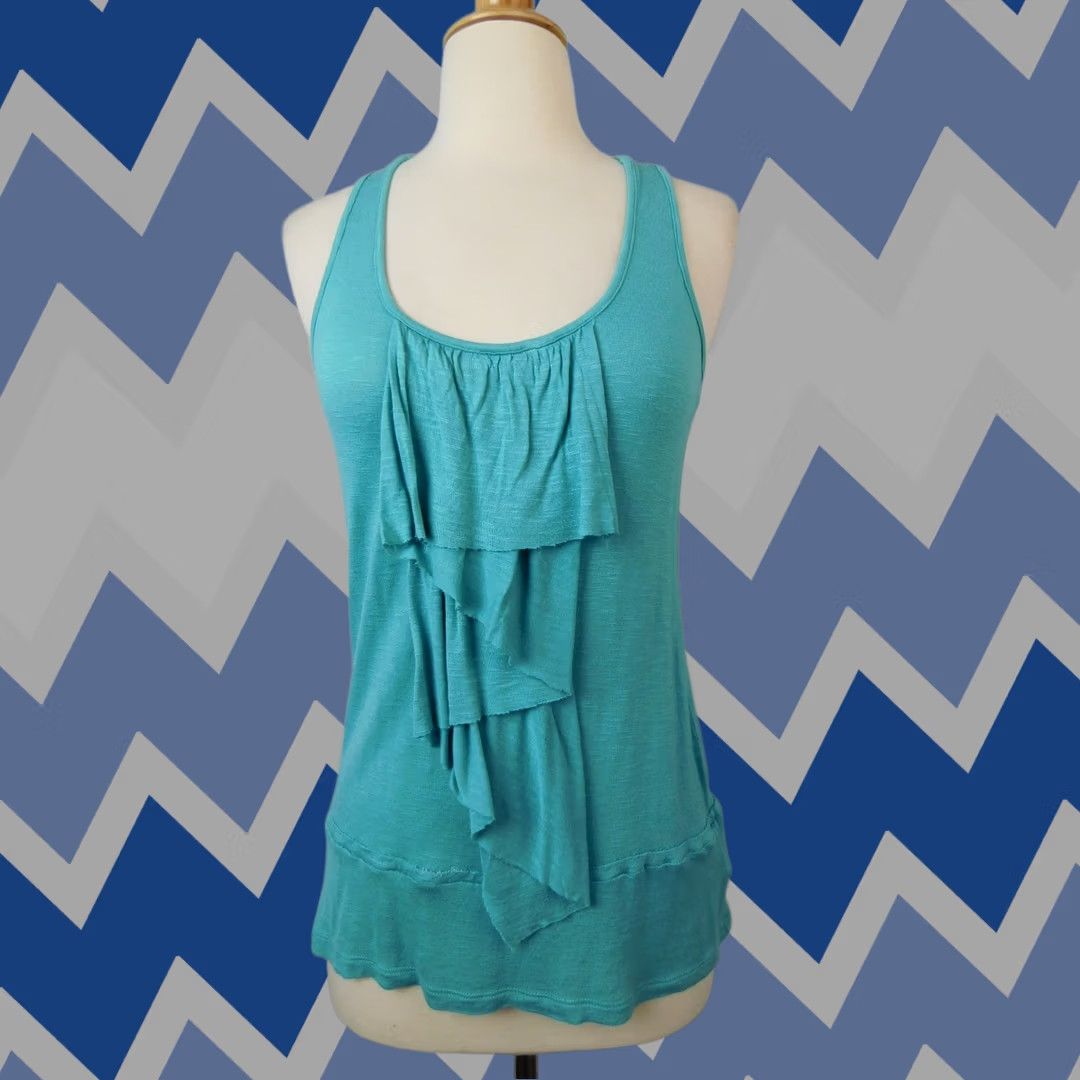 Vintage LC Lauren Conrad Tank XS Turquoise Racerback Sleeveless Ruffle Bateau? (Note: original title lacks bateau; cannot add) Size XS / US 0-2 / IT 36-38 - 1 Thumbnail