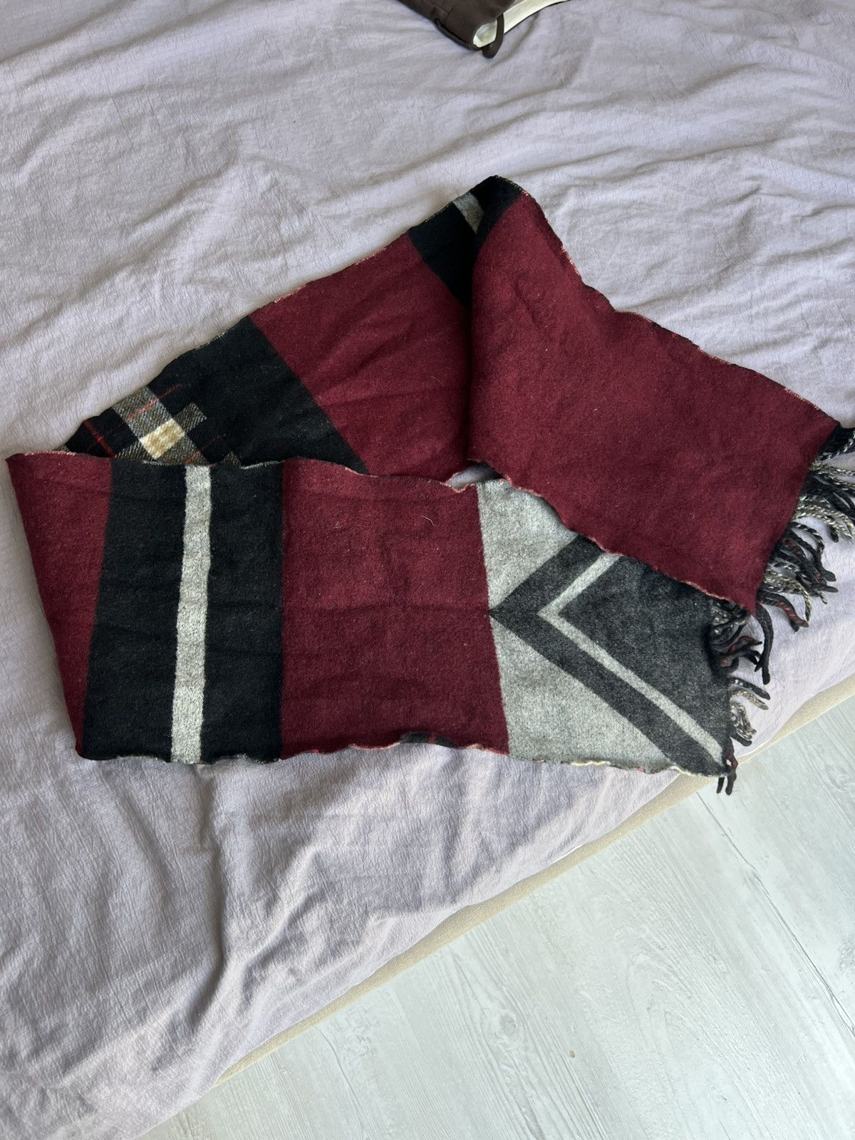 Burberry Vintage Burberry Black Nova Check Cashmere Scarf Size ONE SIZE - 7 Thumbnail