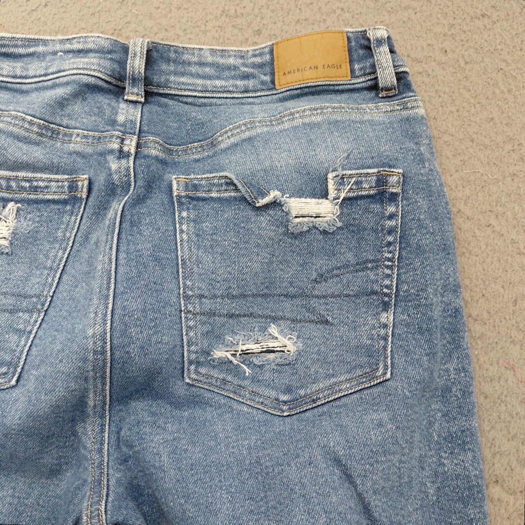 American Eagle Outfitters American Eagle Jeans Women’s Size 4 XLong Blue Distressed Denim Stretch Nice Size 27" / US 4 / IT 40 - 4 Thumbnail