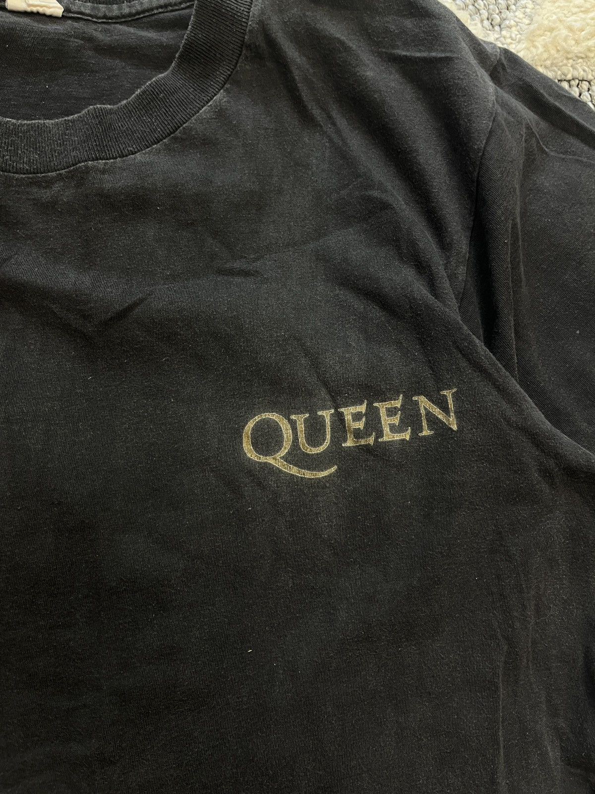 Vintage QUEEN ROCK T SHIRT Size US L / EU 52-54 / 3 - 2 Thumbnail