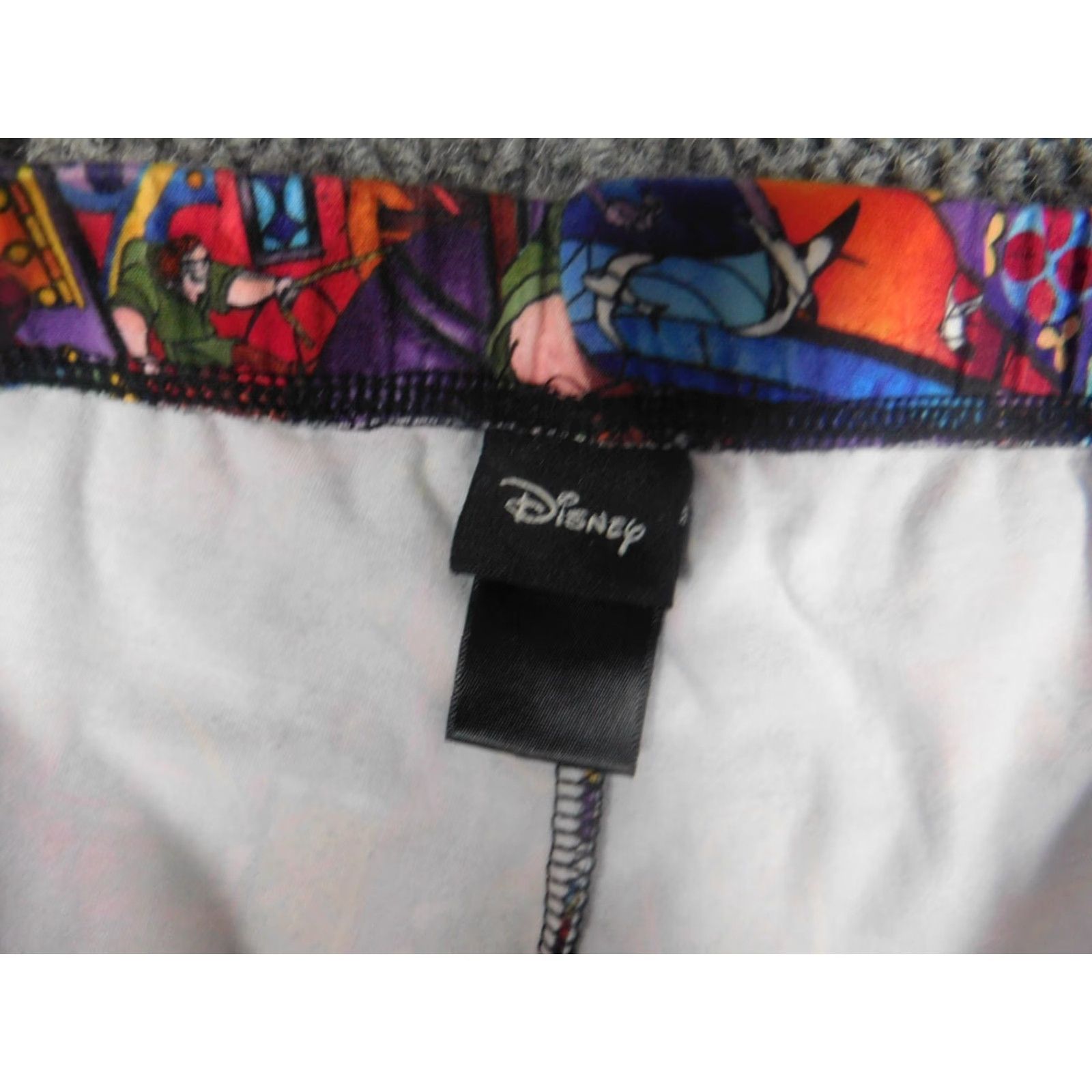 Disney Disney Womens Pajama Pants Small Purple Classic 90s Movies Regular Cotton Rayon Geometric Disney Theme Classic Cami Pajama Pants Womens Girl? Size 28" / US 6 / IT 42 - 4 Thumbnail